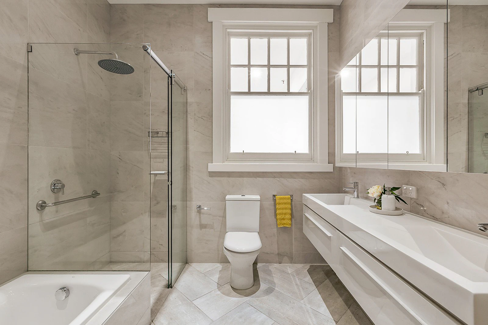 11/1a Acland Street, St Kilda, VIC