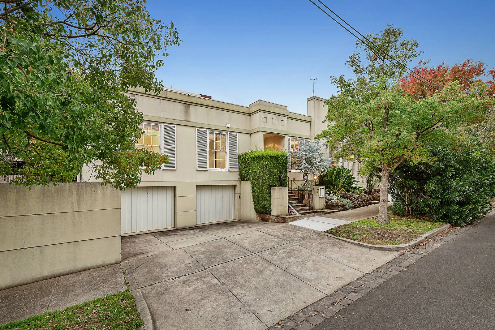 7 Witchwood Close, South Yarra, VIC