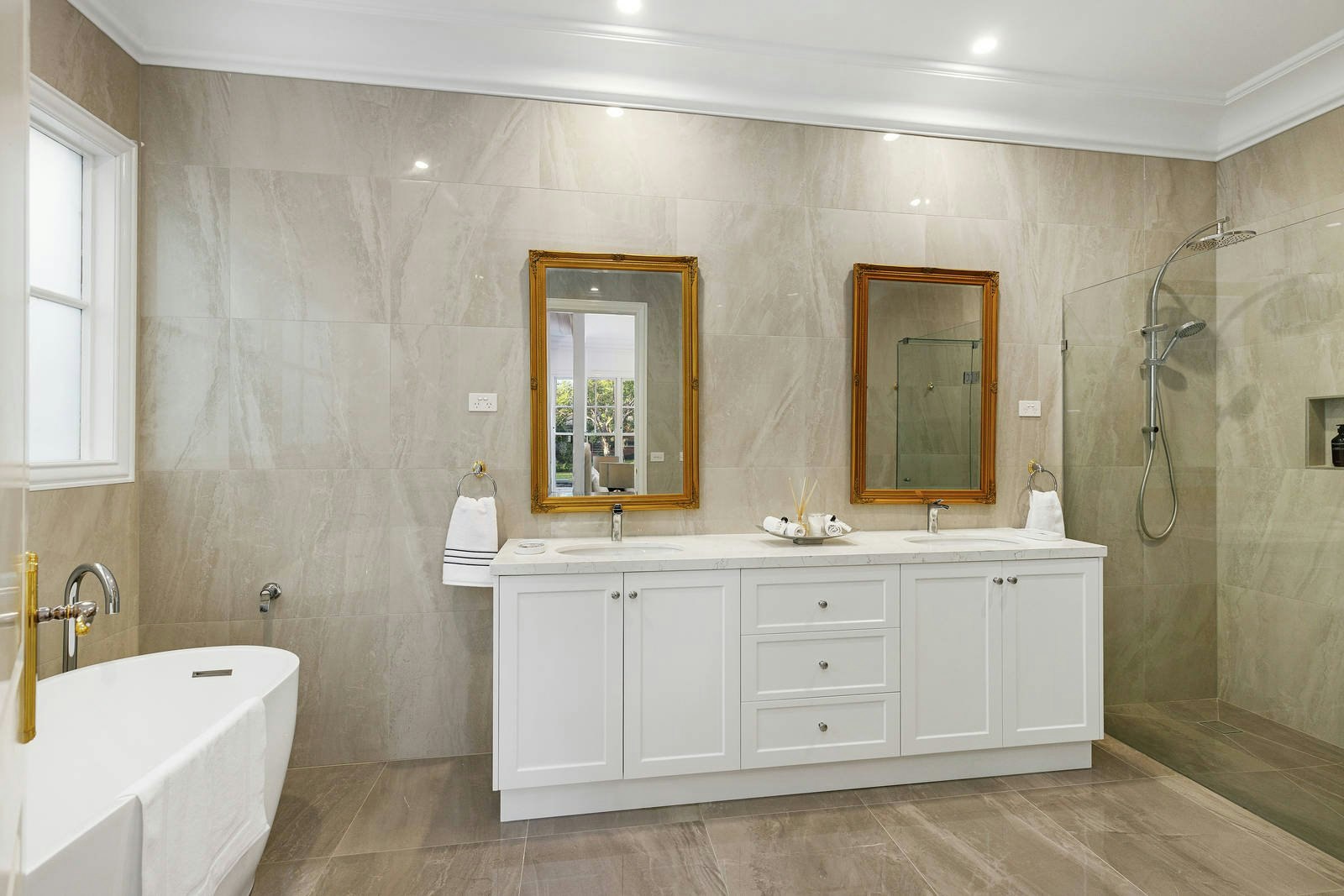 5 Winmalee Road, Balwyn, VIC