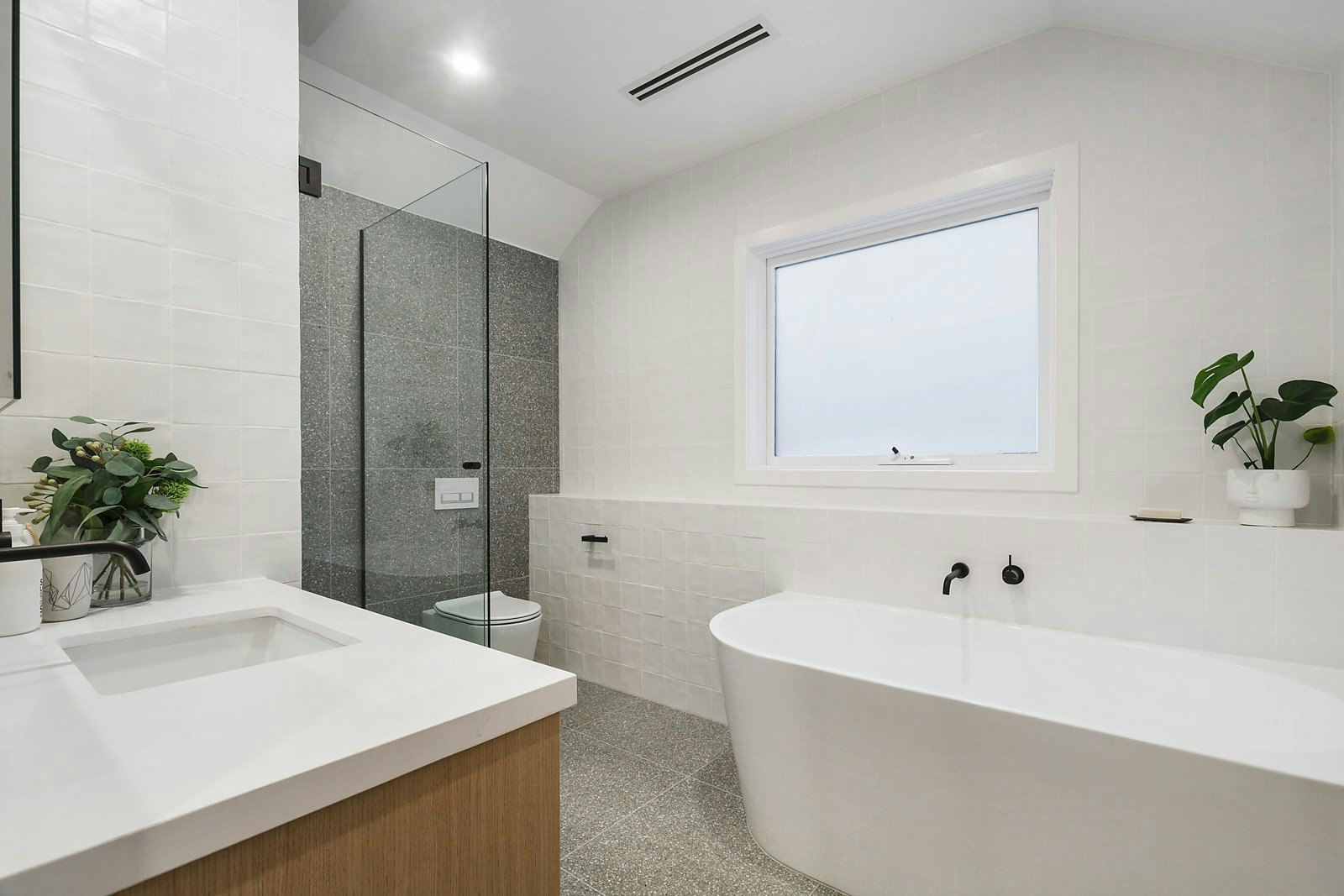 15 Glenbrook Avenue, Malvern East, VIC