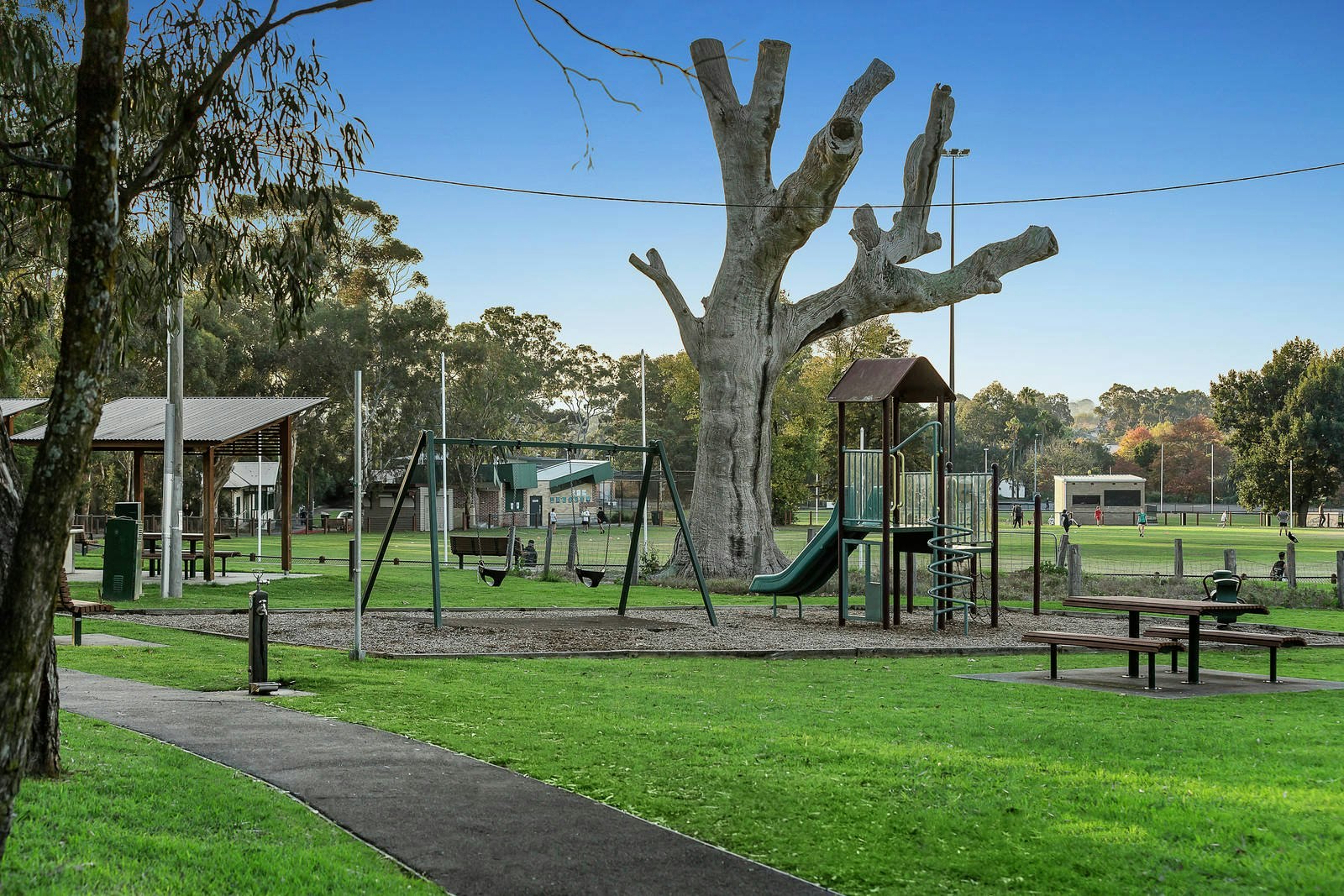 33 Adeney Avenue, Kew, VIC