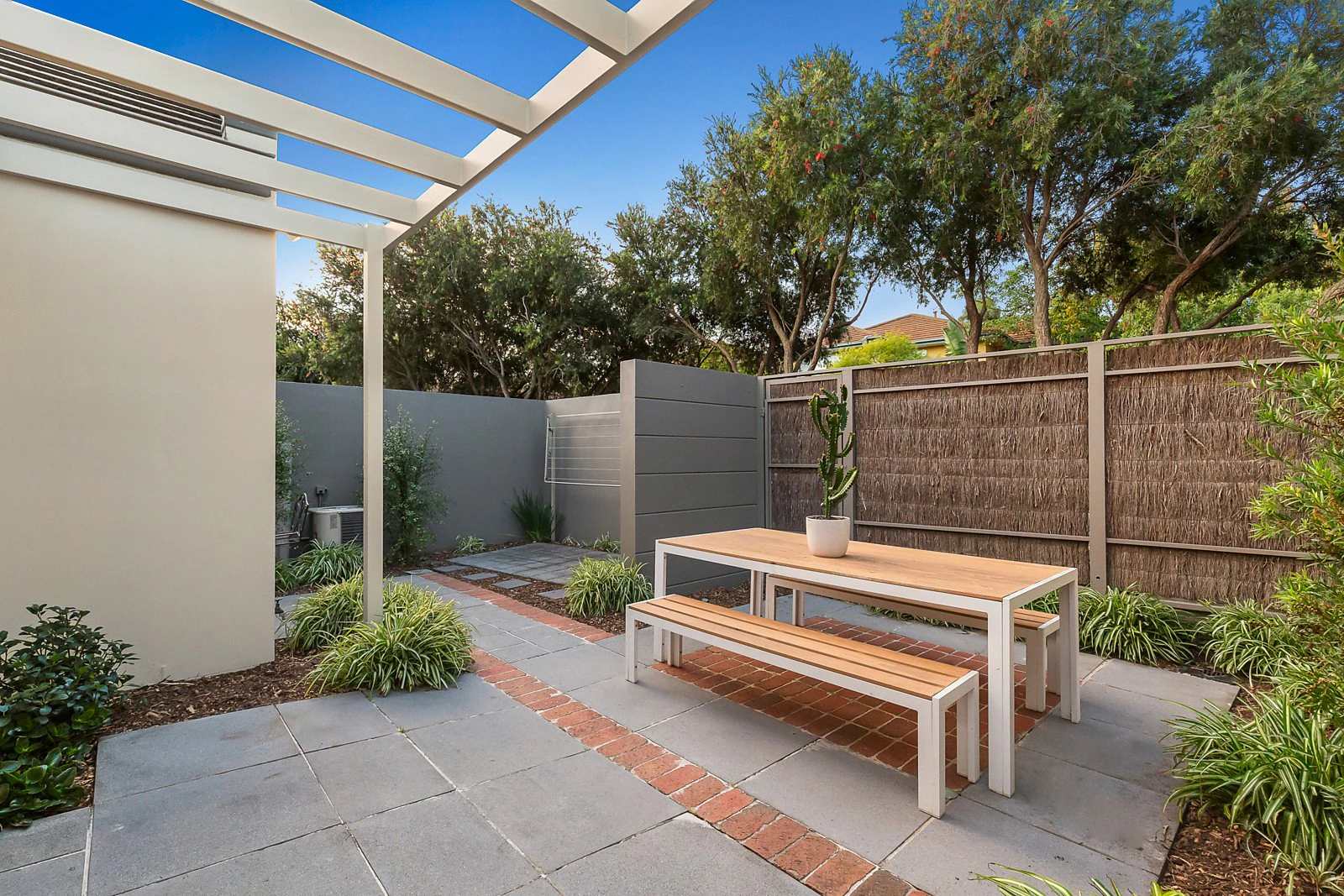 12 The Crescent, Port Melbourne, VIC