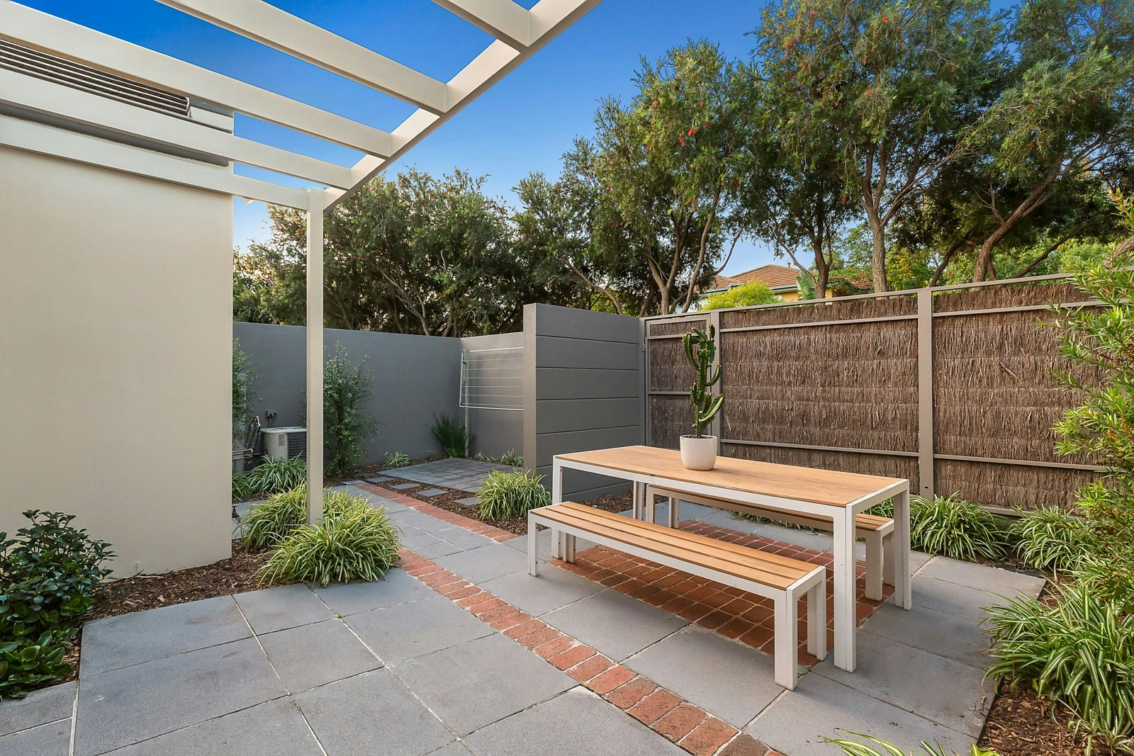 12 The Crescent, Port Melbourne, VIC