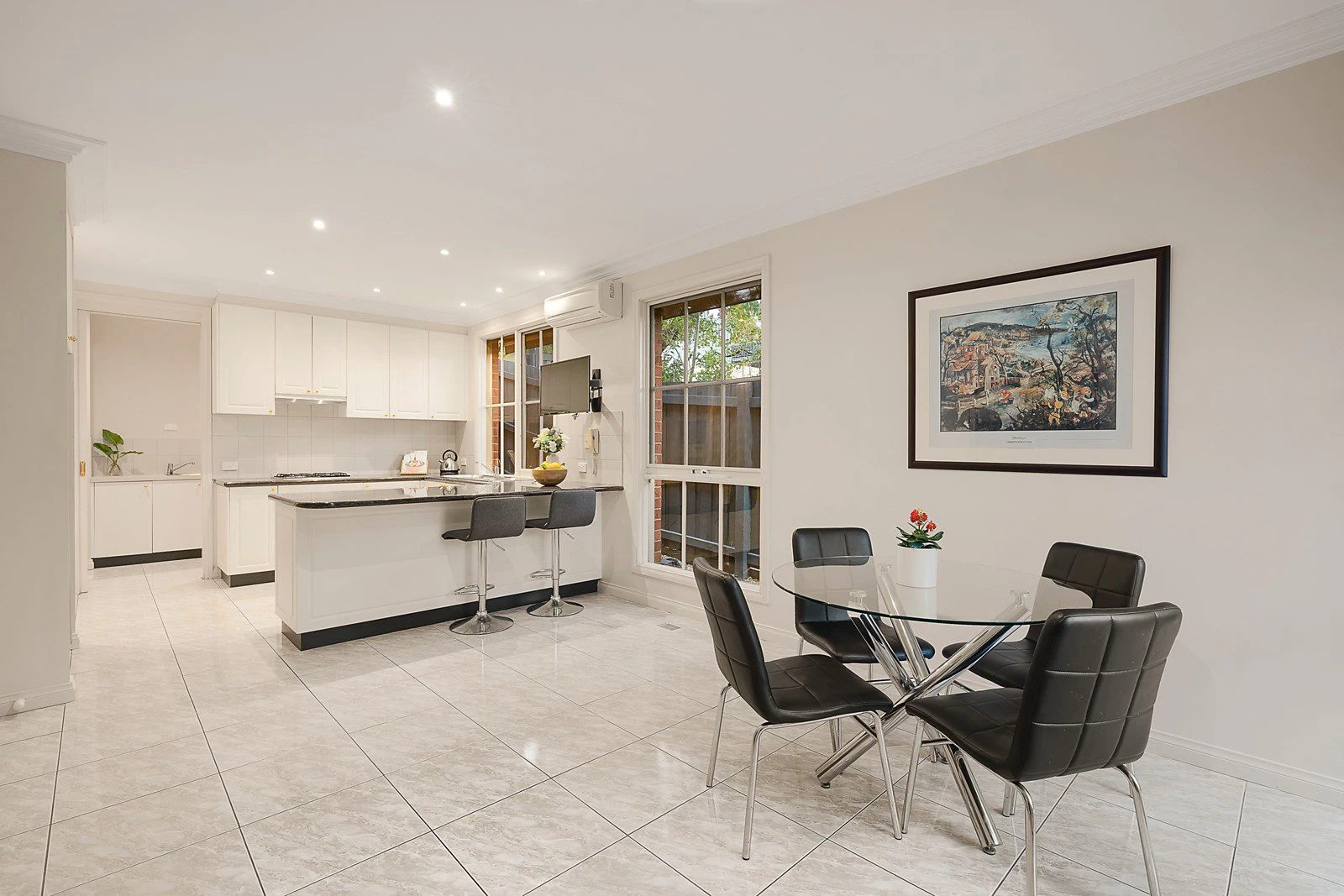 2/37 Donna Buang Street, Camberwell, VIC