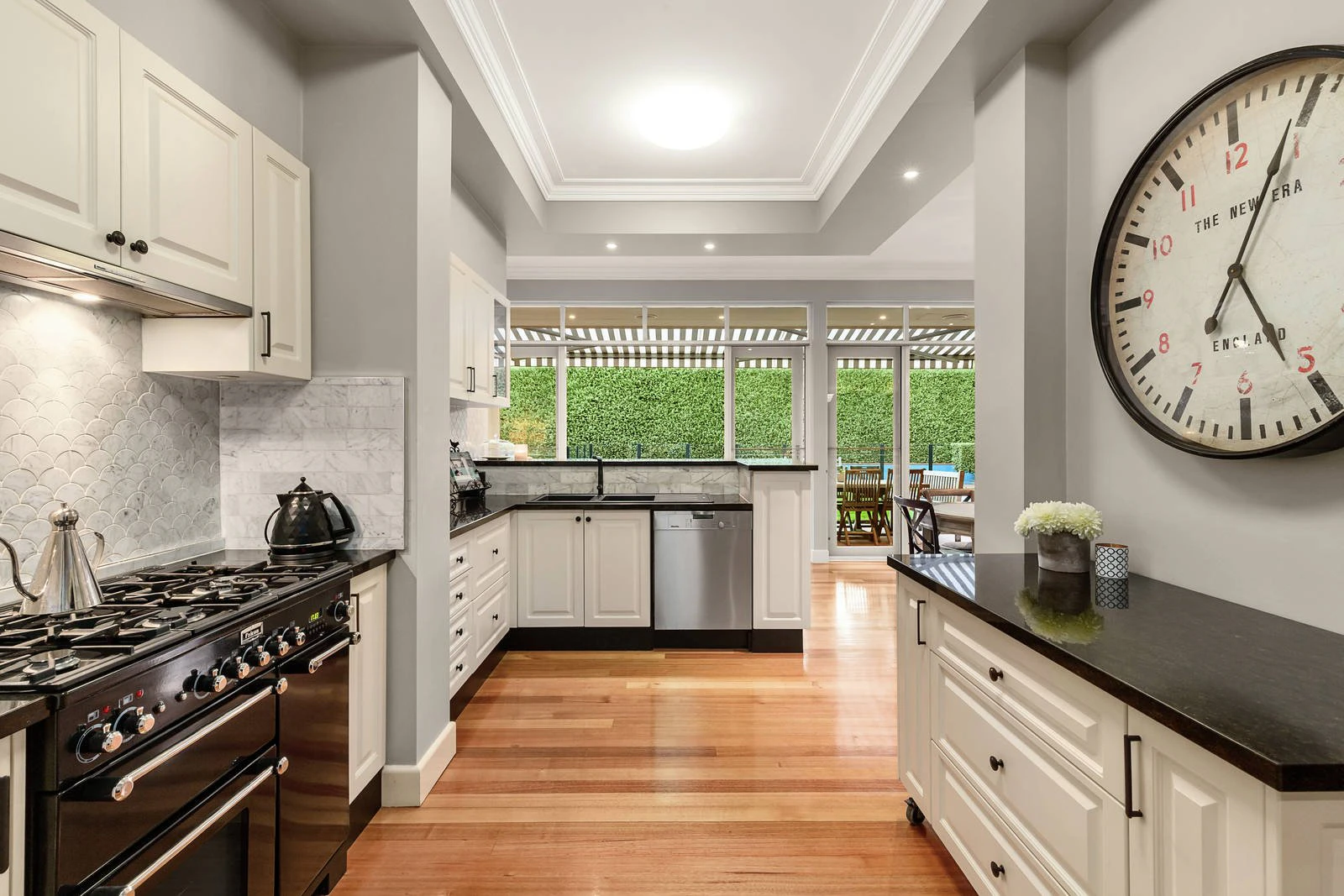 64 The Boulevard, Balwyn North, VIC