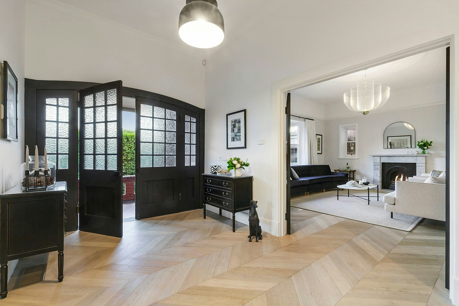 15 Glenbrook Avenue, Malvern East, VIC