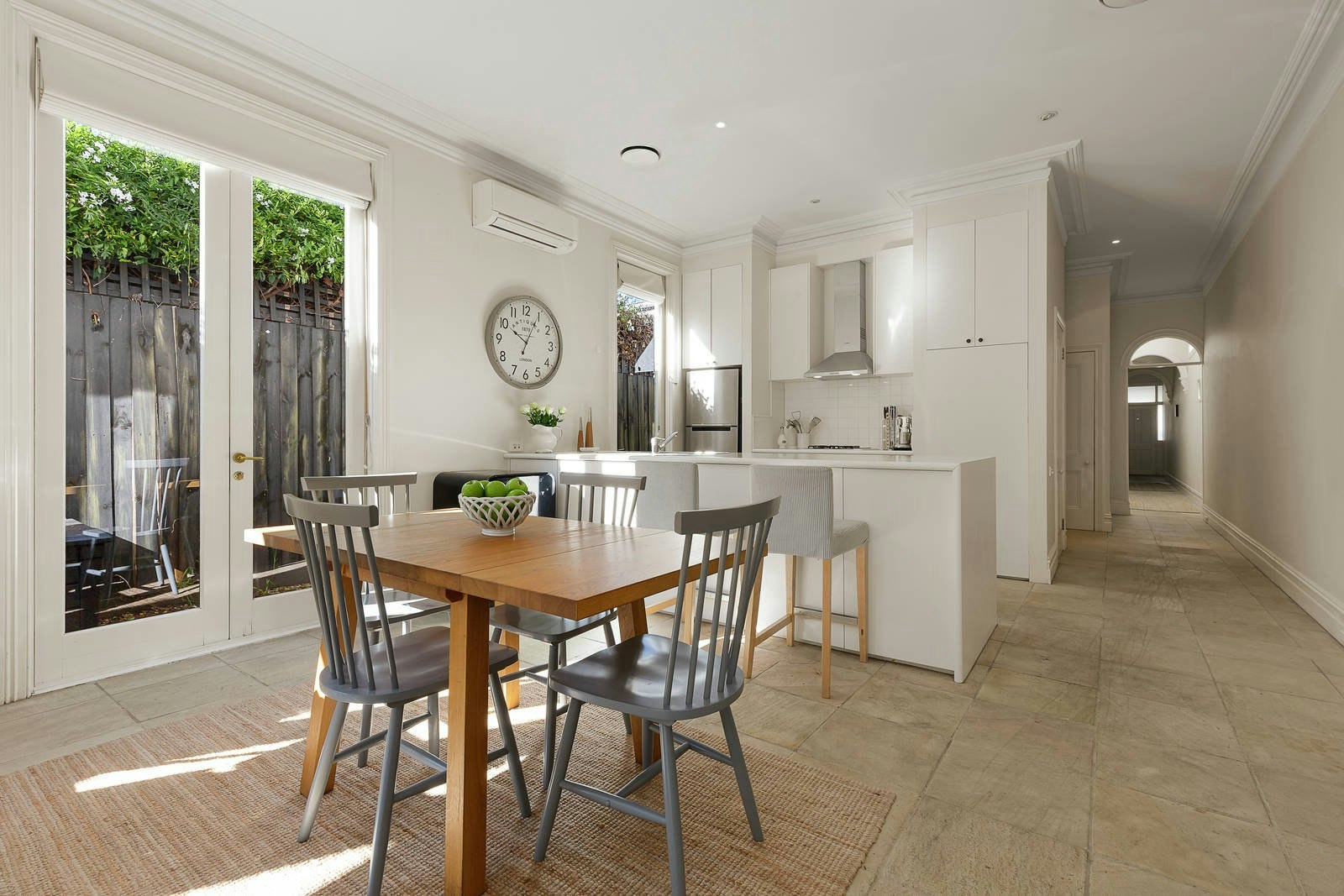 33 Barkly Avenue, Armadale, VIC