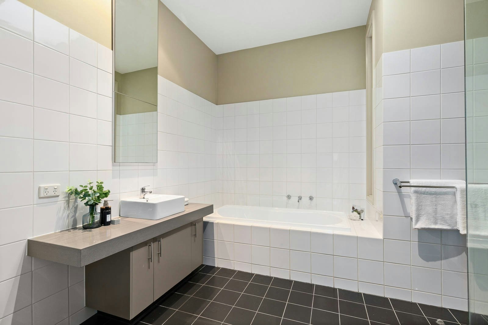 21 Sunhill Road, Glen Iris, VIC