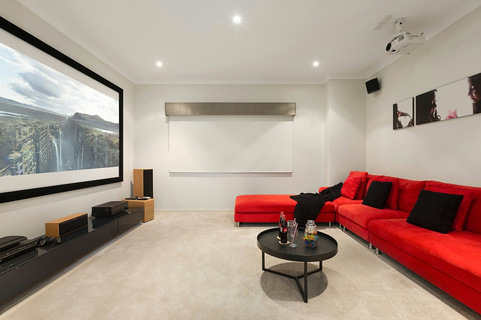 8 Sutton Parade, Mont Albert North, VIC