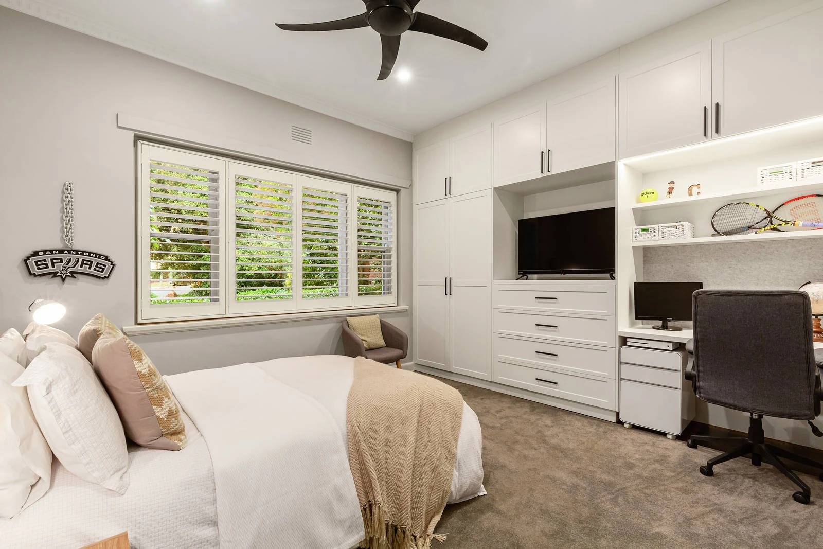 64 The Boulevard, Balwyn North, VIC