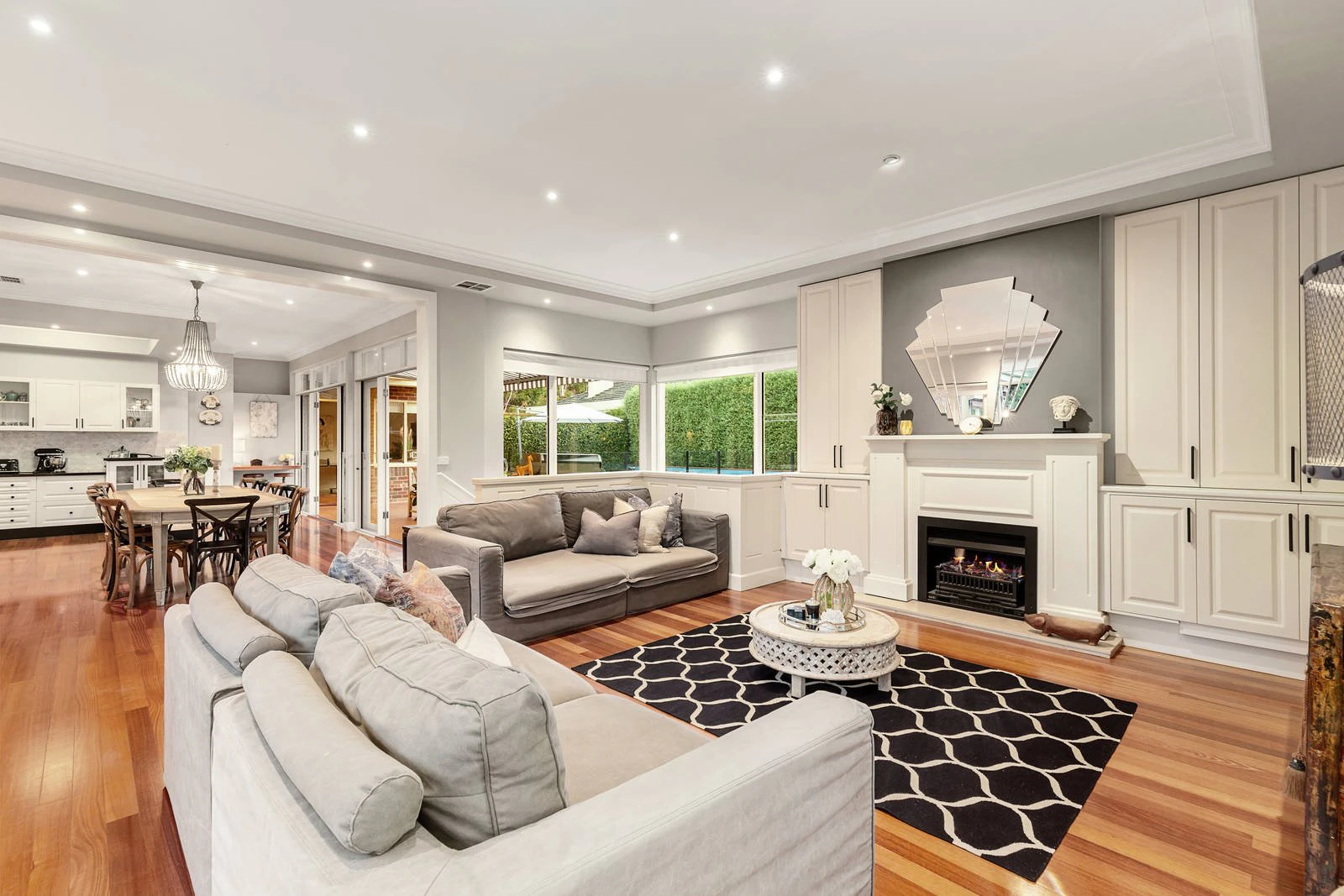 64 The Boulevard, Balwyn North, VIC