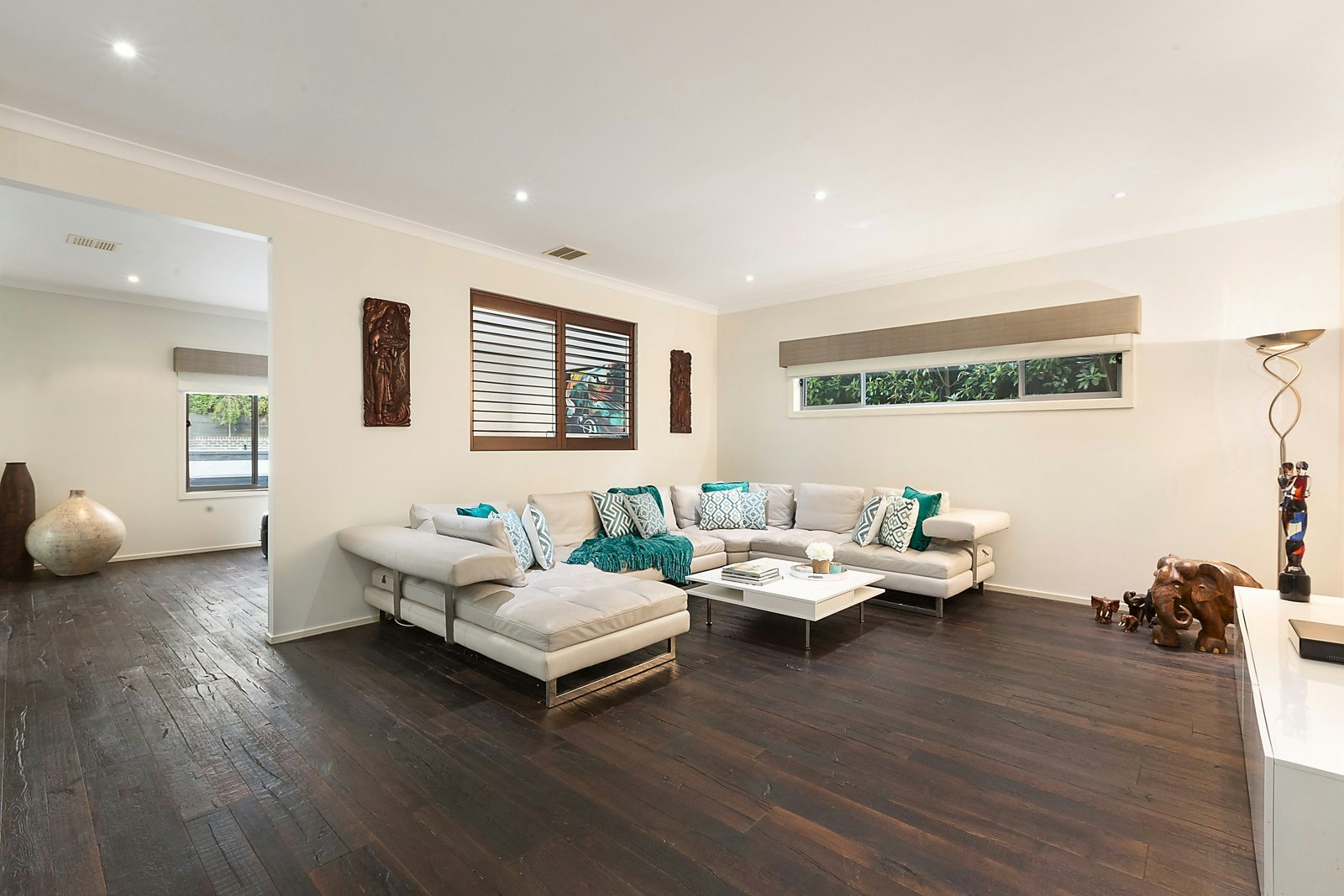 8 Sutton Parade, Mont Albert North, VIC