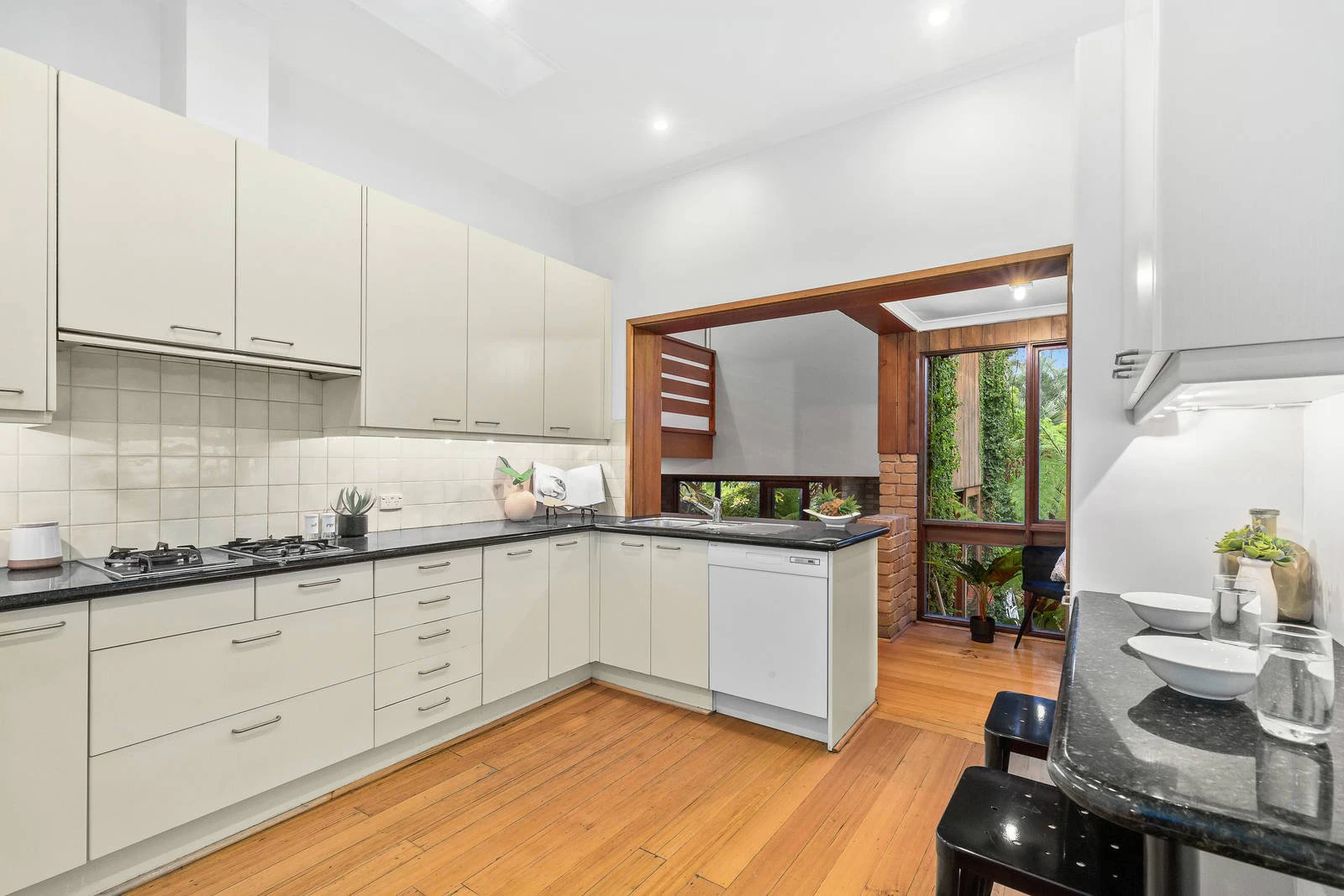 28 Solway Street, Ashburton, VIC