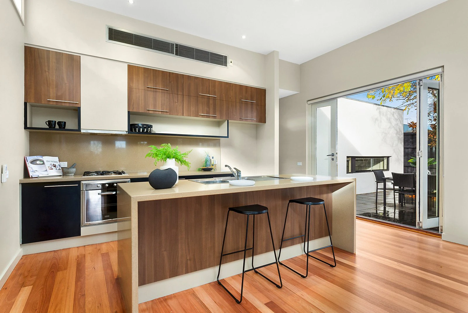 21 Sunhill Road, Glen Iris, VIC