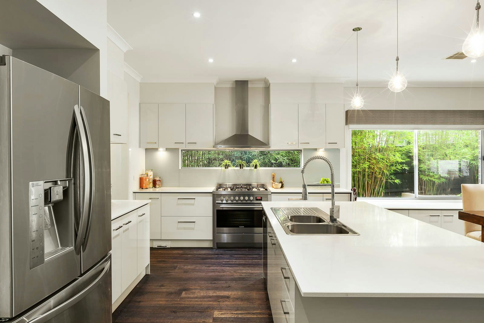 8 Sutton Parade, Mont Albert North, VIC