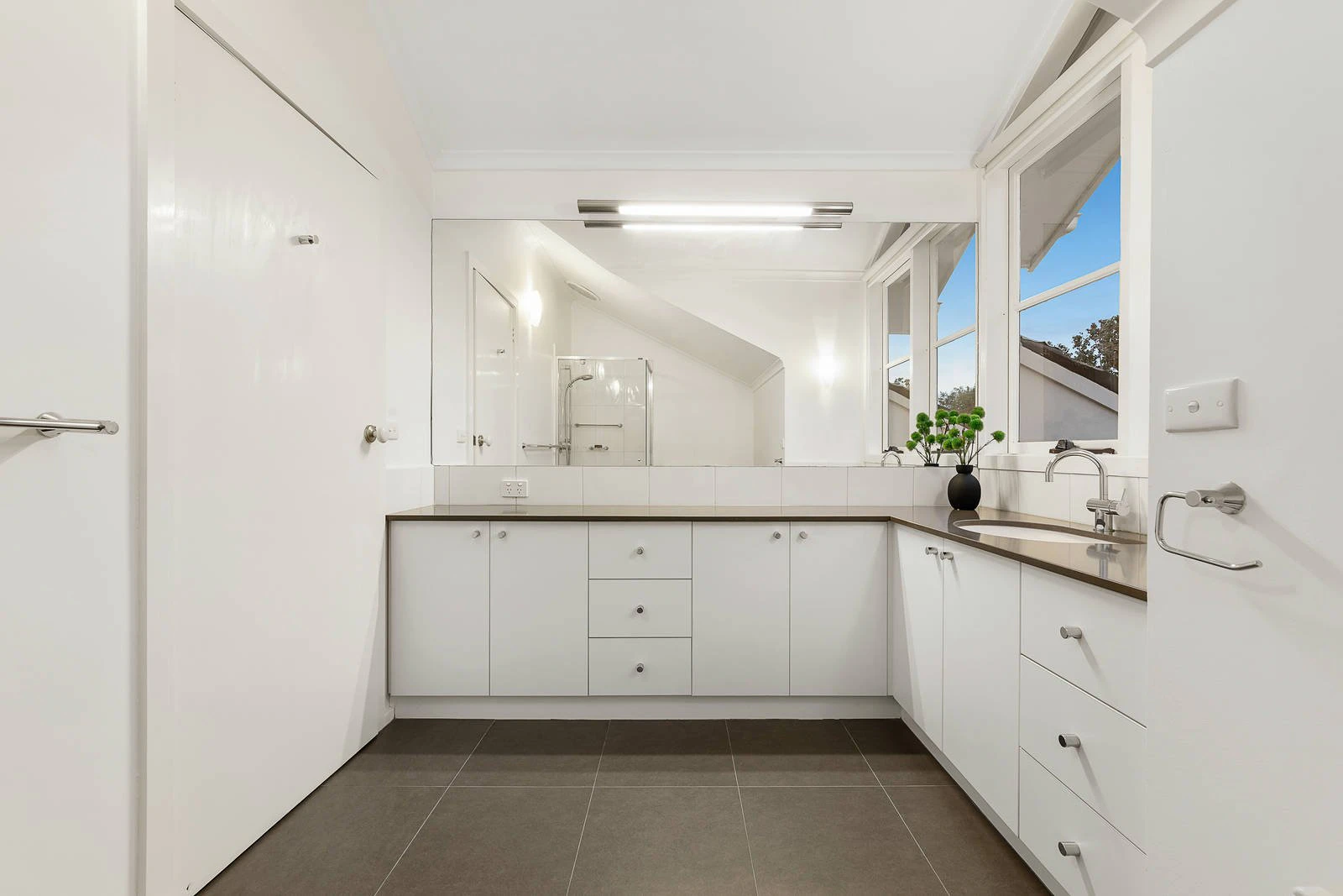 21 Weybridge Street, Surrey Hills, VIC