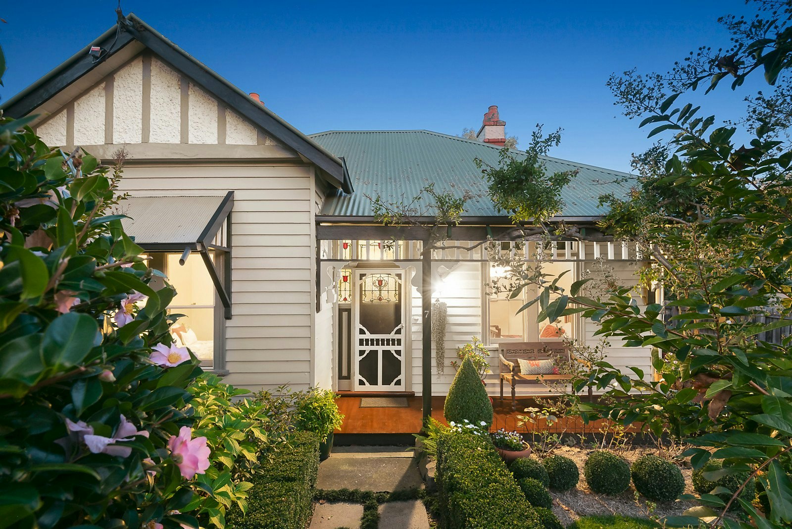 7 Queen Street, Surrey Hills, VIC