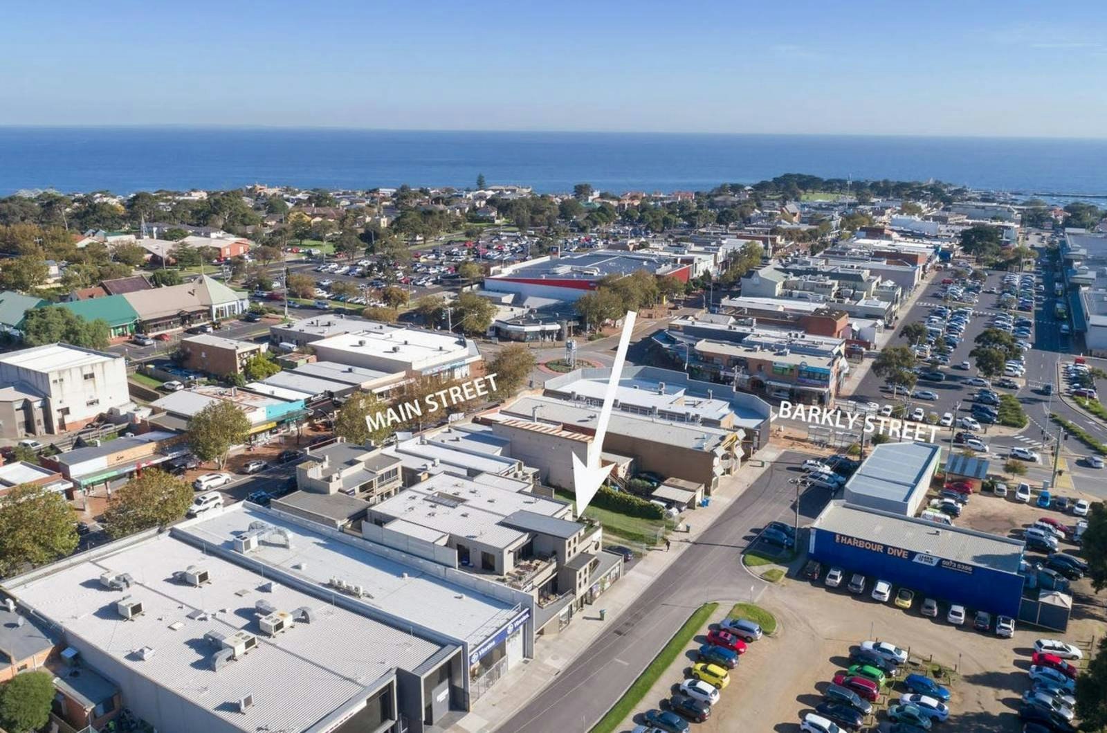 1/10 Blamey Place, Mornington, VIC