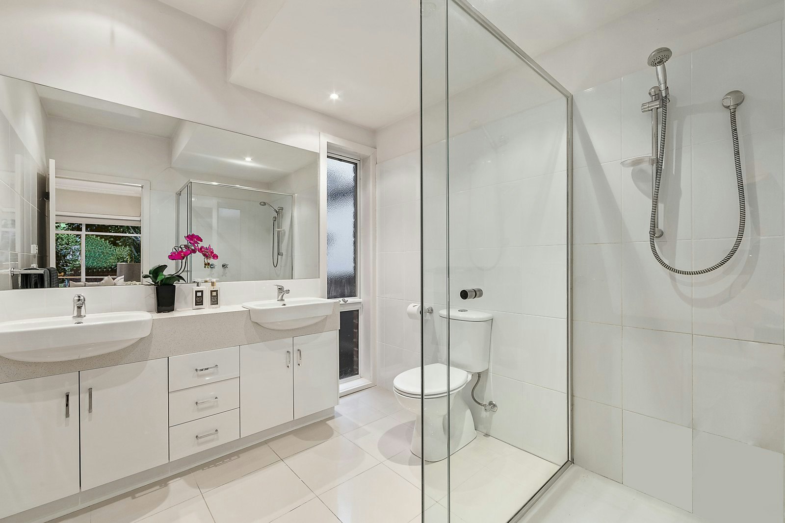 13 Oak Street, Surrey Hills, VIC