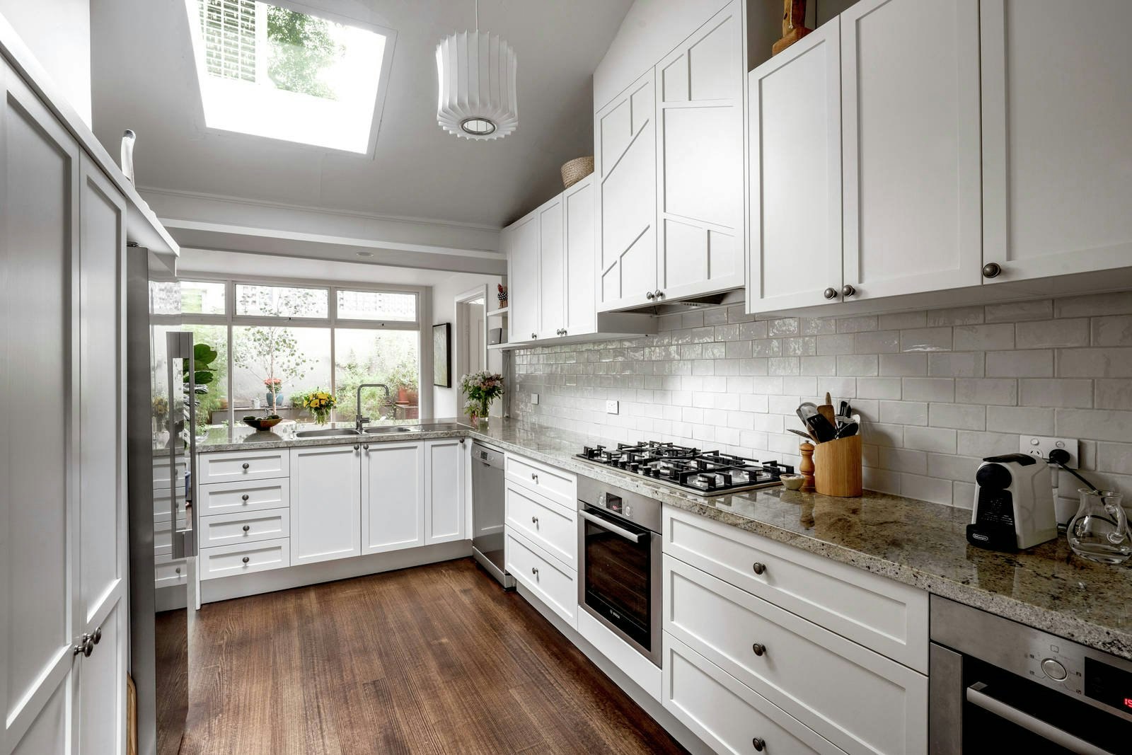 16a Glyndebourne Avenue, Toorak, VIC