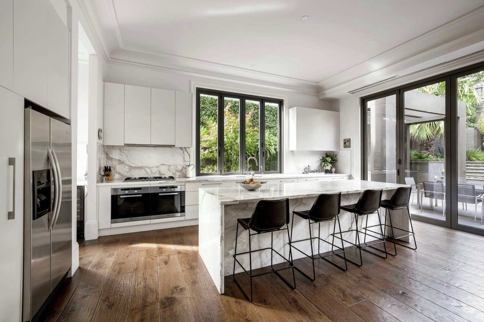 8 Yarradale Road, Toorak, VIC