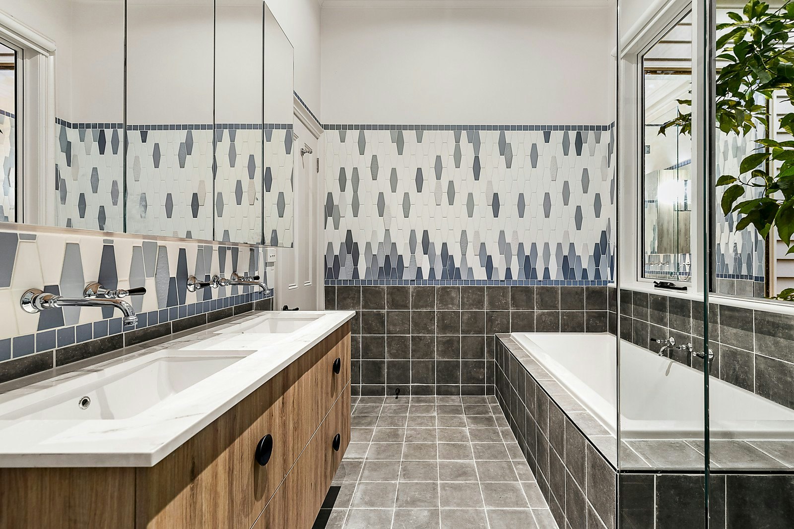 2 Cowper Street, Brighton, VIC