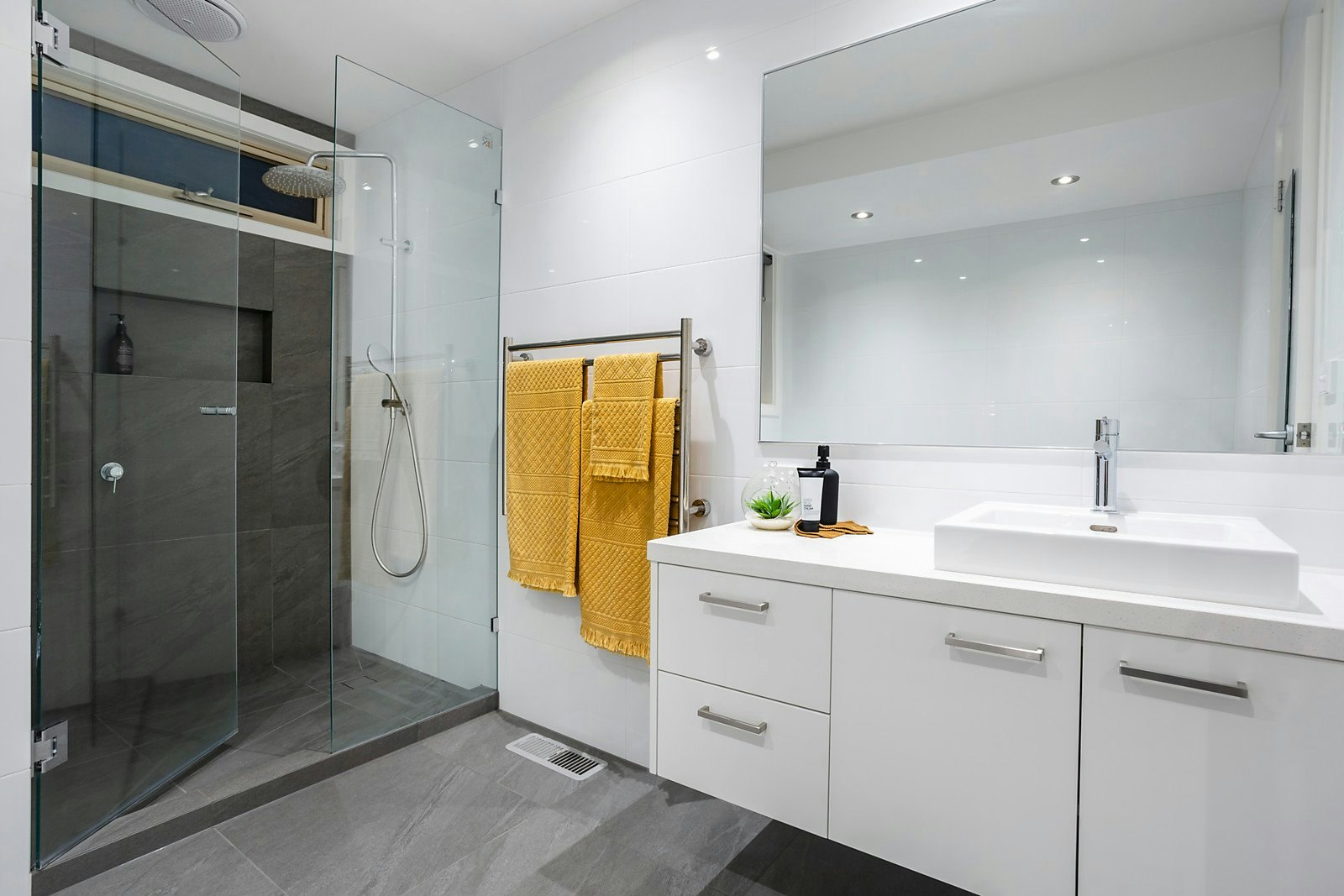 1/701 Nepean Highway, Carrum, VIC