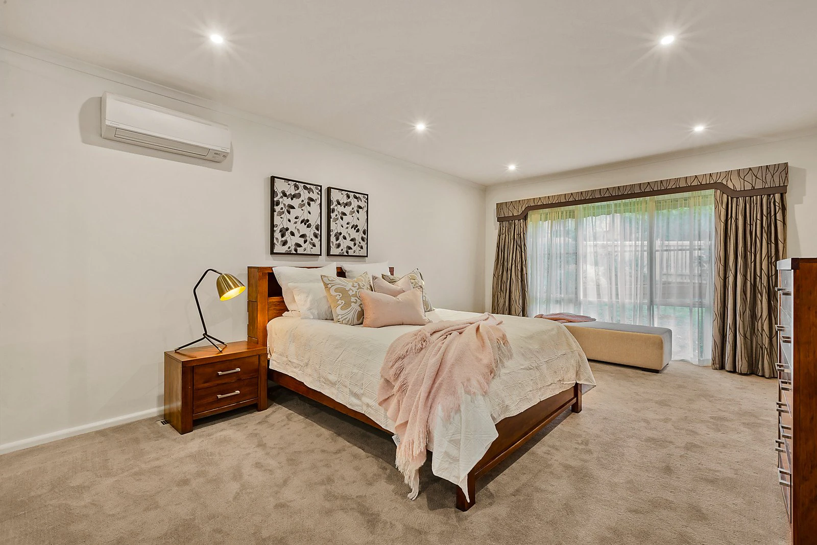 36 Vivianne Avenue, Mont Albert North, VIC