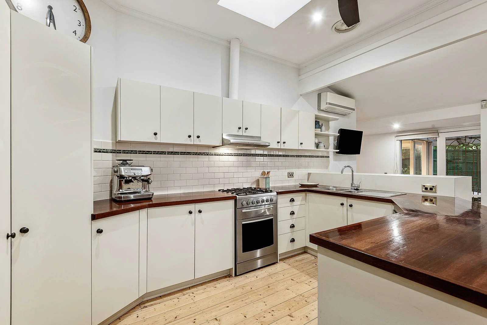 99 Argyle Road, Kew, VIC