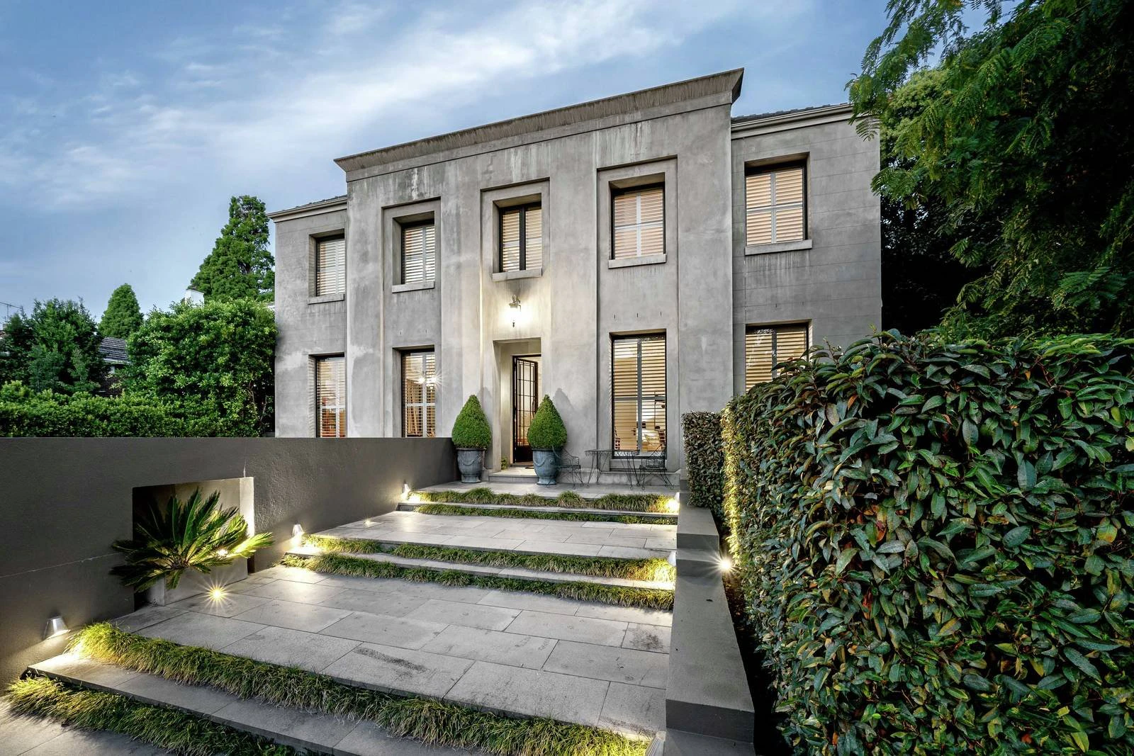 8 Yarradale Road, Toorak, VIC