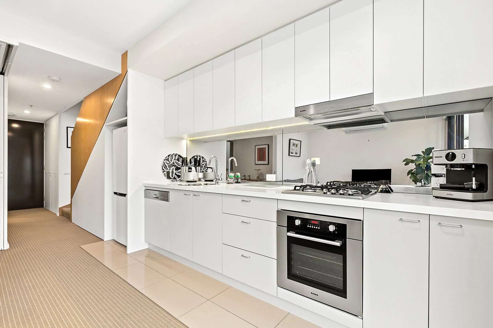24/23 Mitford Street, St Kilda, VIC