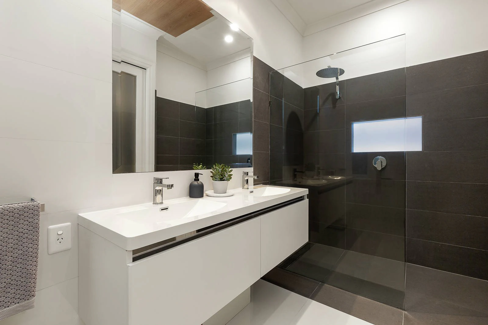3 Maysbury Avenue, Brighton, VIC