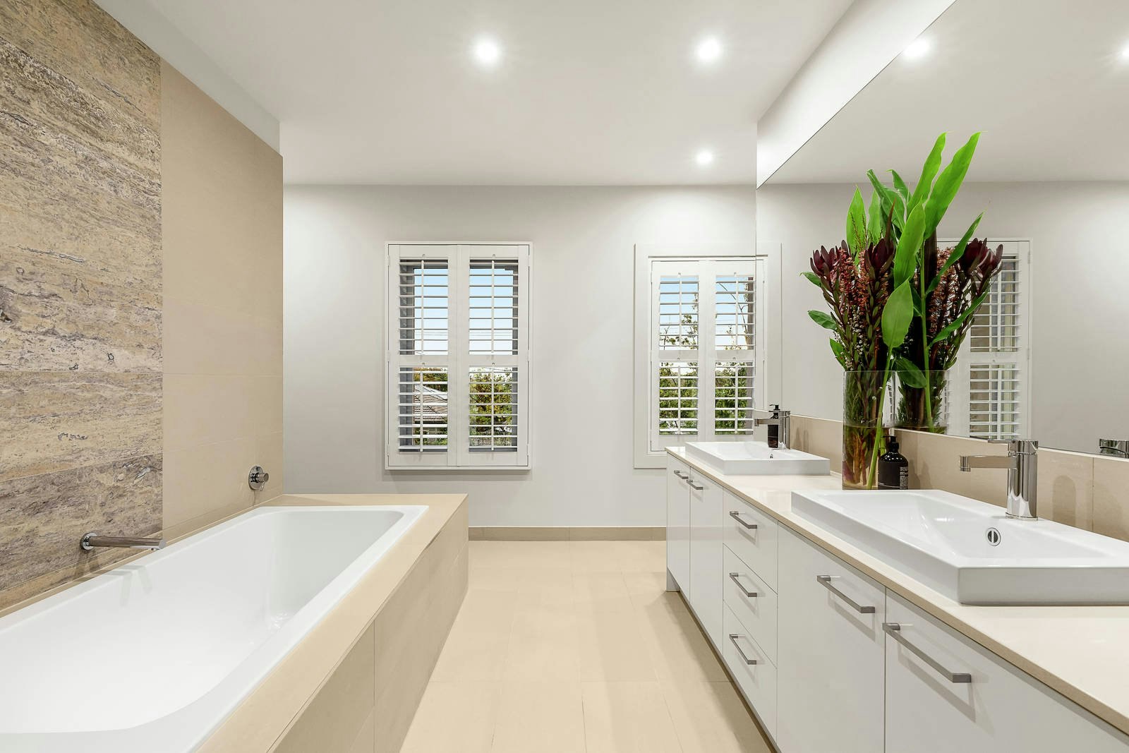 11 Howie Street, Glen Iris, VIC