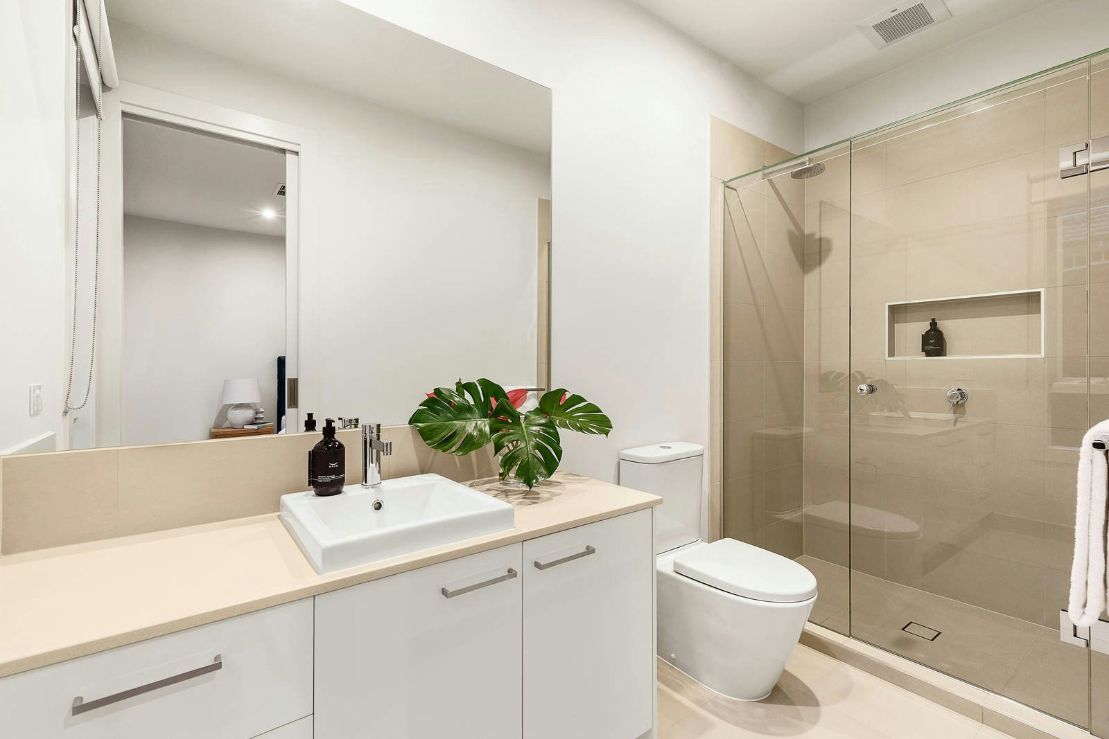 11 Howie Street, Glen Iris, VIC