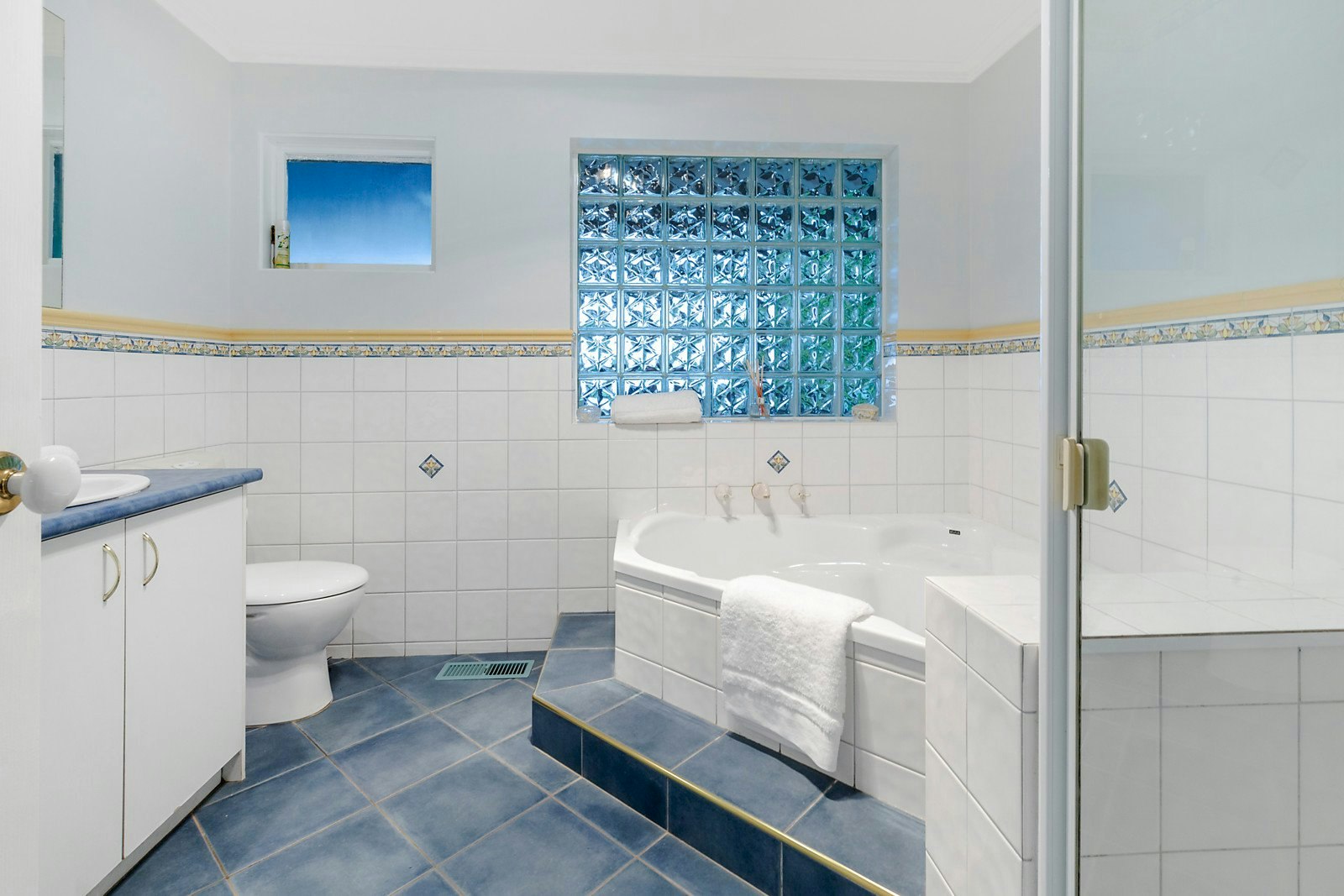 3 Winona Road, Mount Eliza, VIC