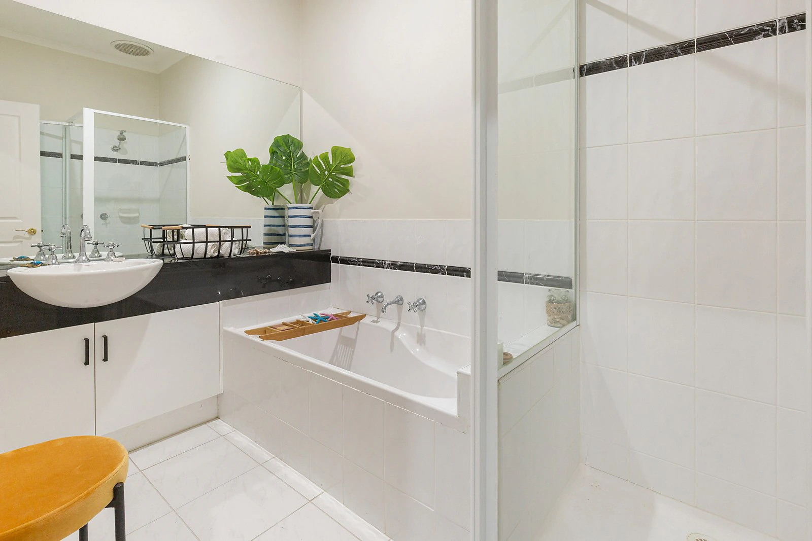 5/7 Lucerne Avenue, Mornington, VIC