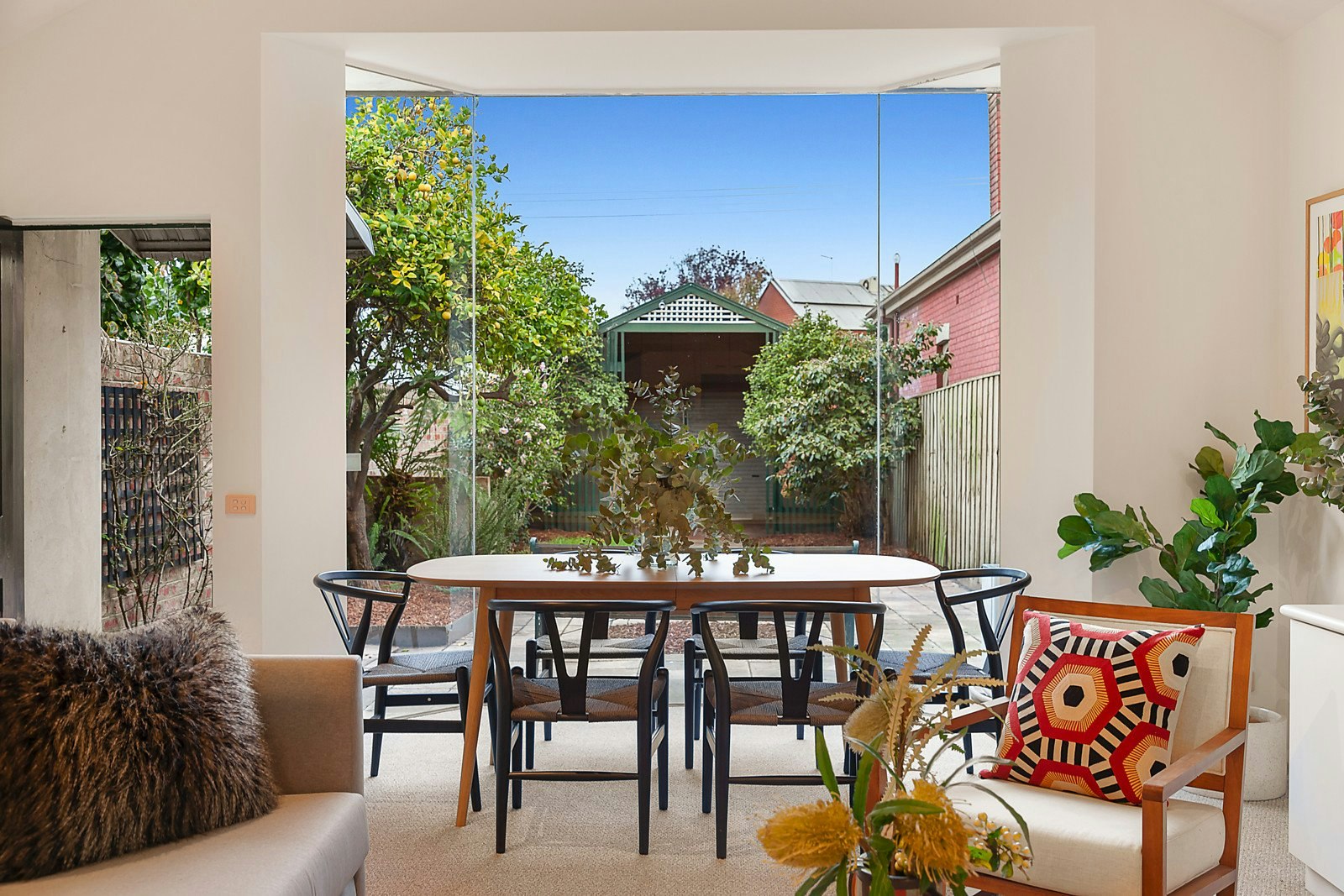 12 Canterbury Road, Albert Park, VIC