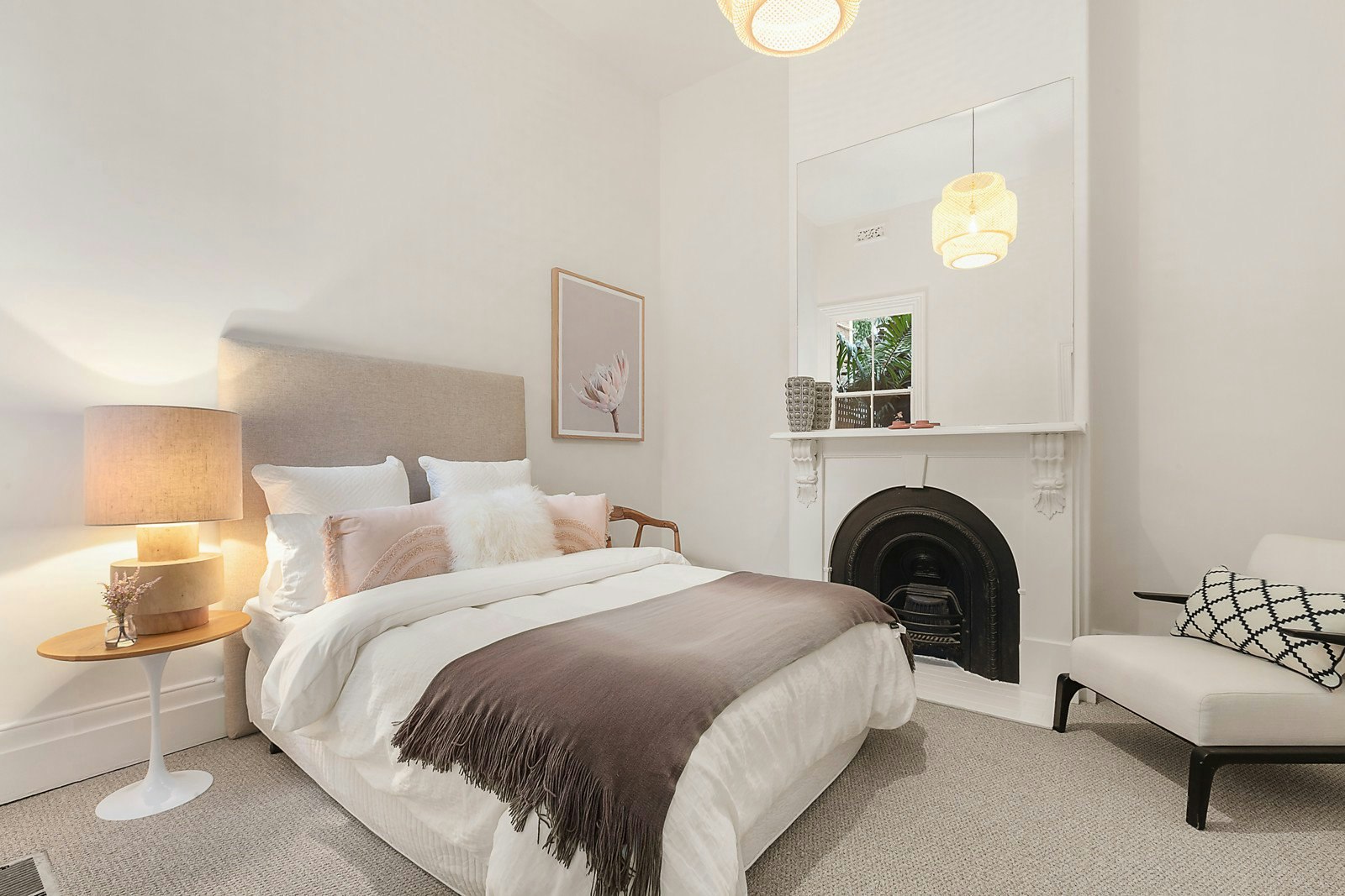 12 Canterbury Road, Albert Park, VIC