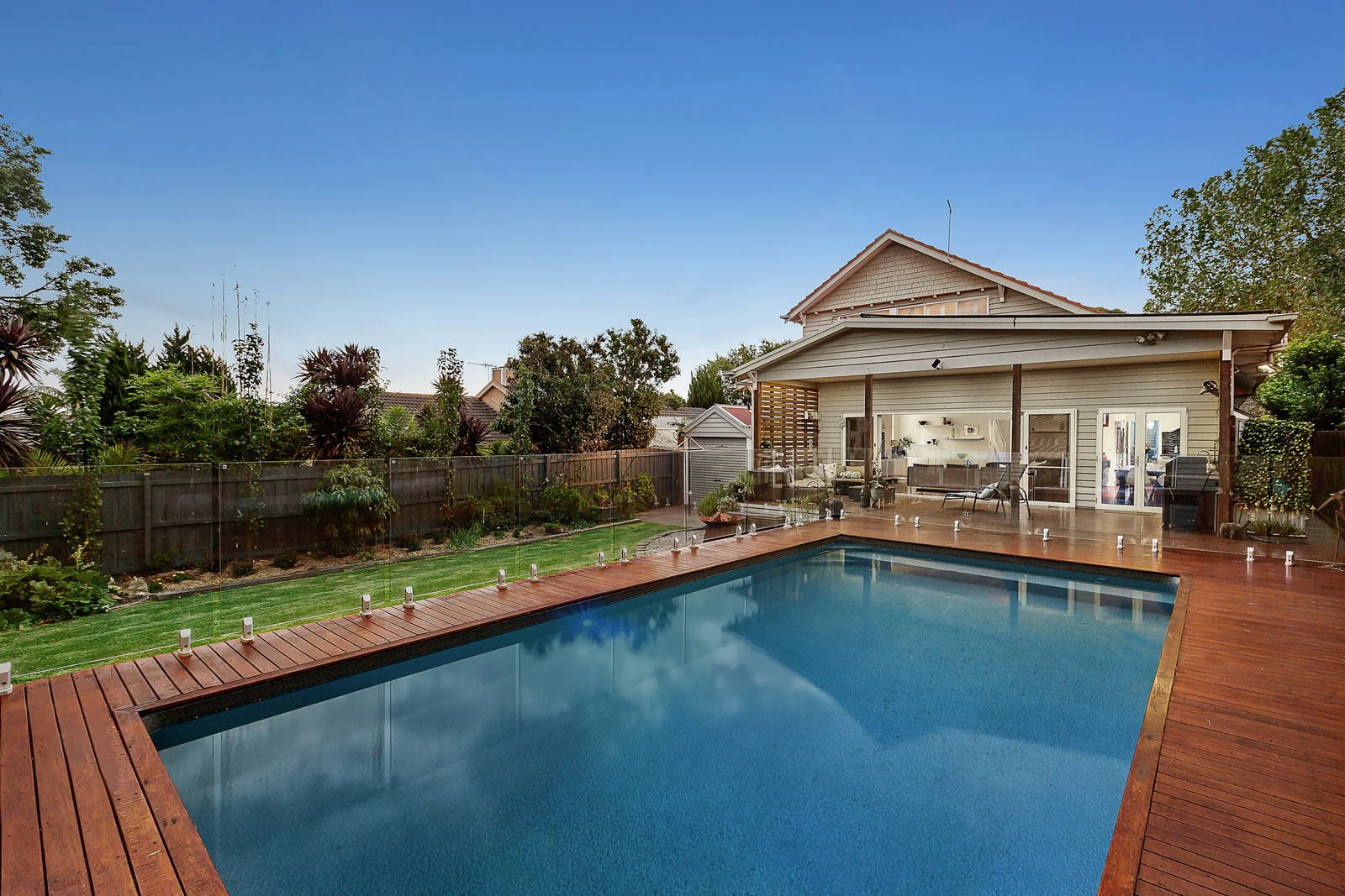 21 Iris Road, Glen Iris, VIC