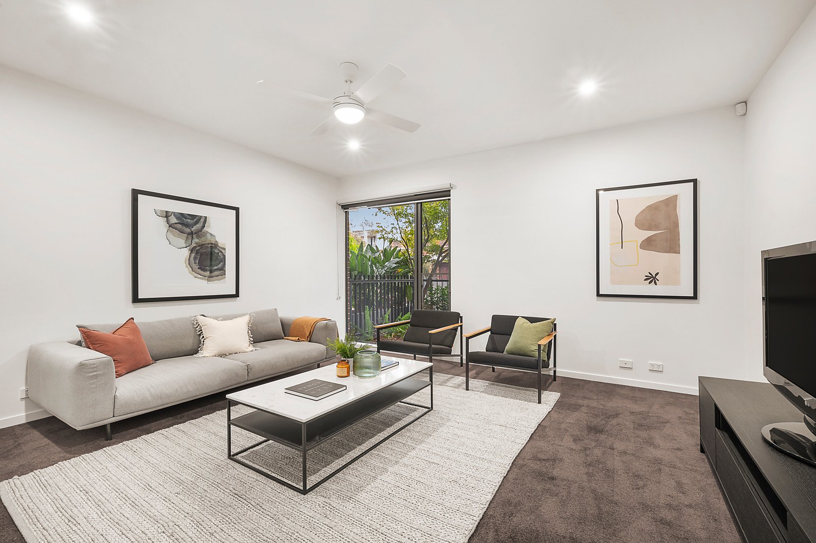 101 Stokes Street, Port Melbourne - Thumbnail 2