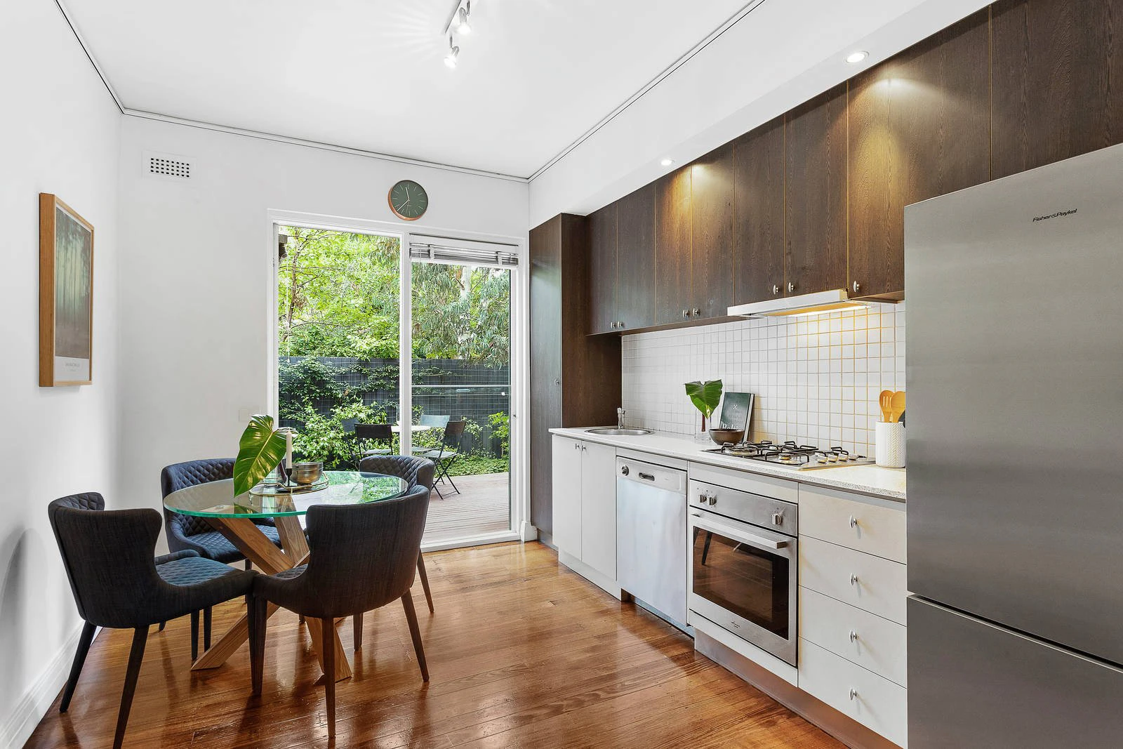 8/203 Brighton Road, Elwood, VIC