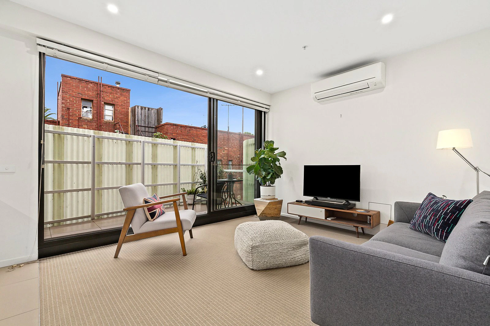 24/23 Mitford Street, St Kilda, VIC