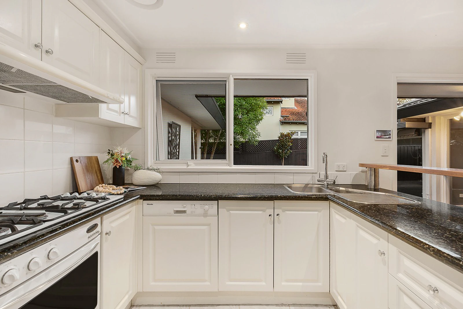 110 Rowell Avenue, Camberwell, VIC