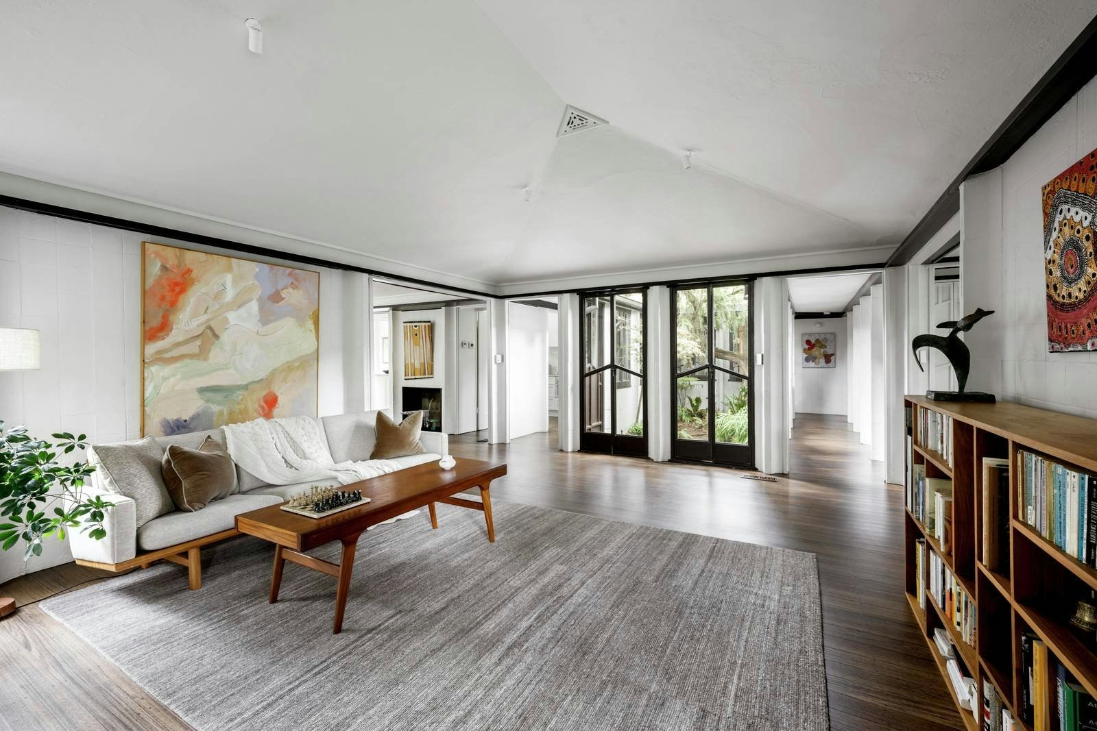 16a Glyndebourne Avenue, Toorak, VIC