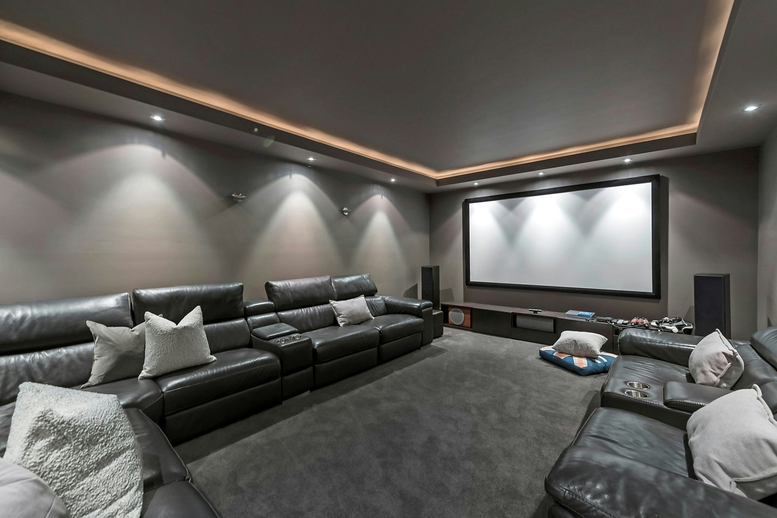 12 Finch Street, Malvern East, VIC