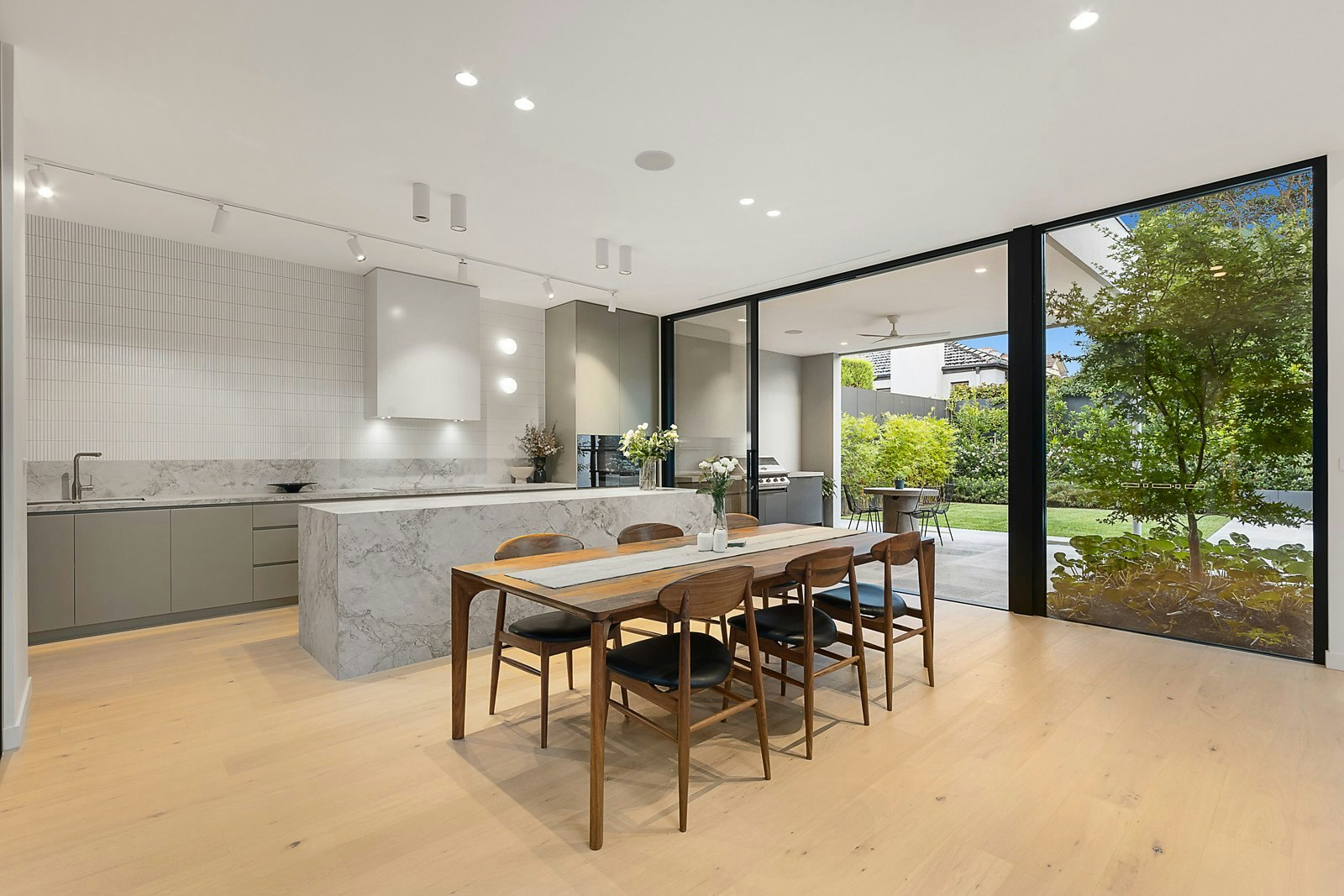 6 Ferndale Road, Glen Iris, VIC