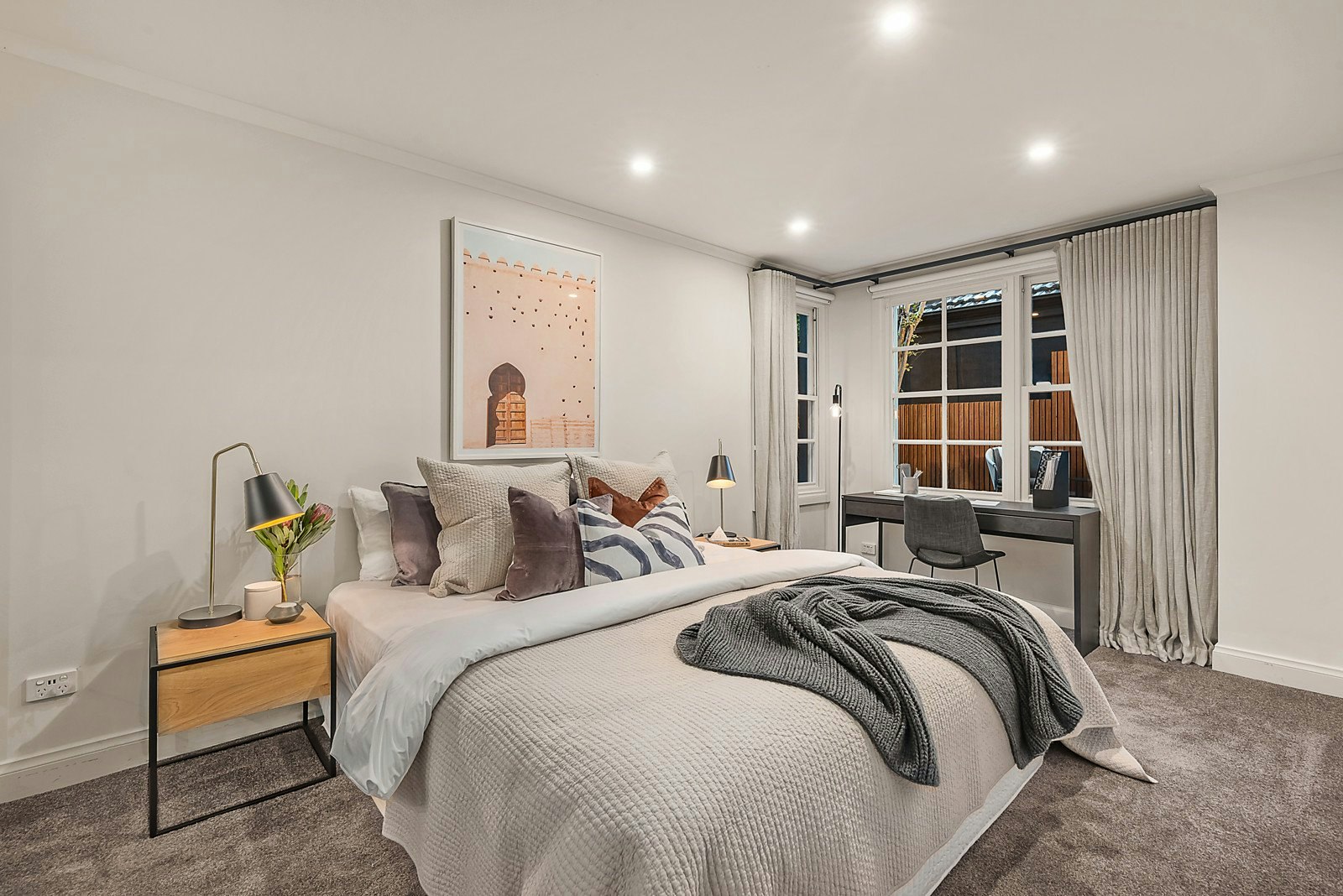 16 Chaucer Crescent, Canterbury, VIC