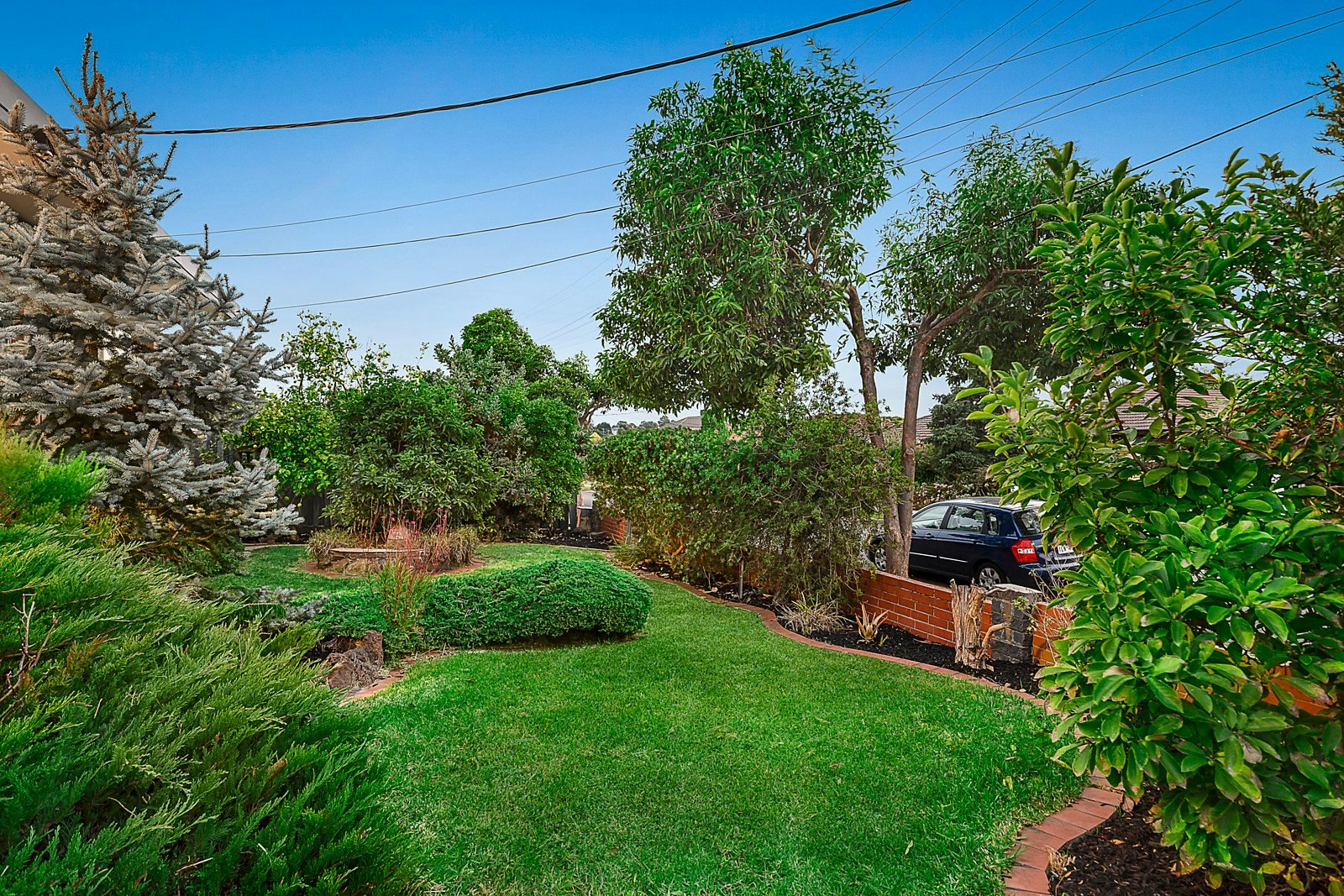 23 Robinlee Avenue, Burwood East, VIC