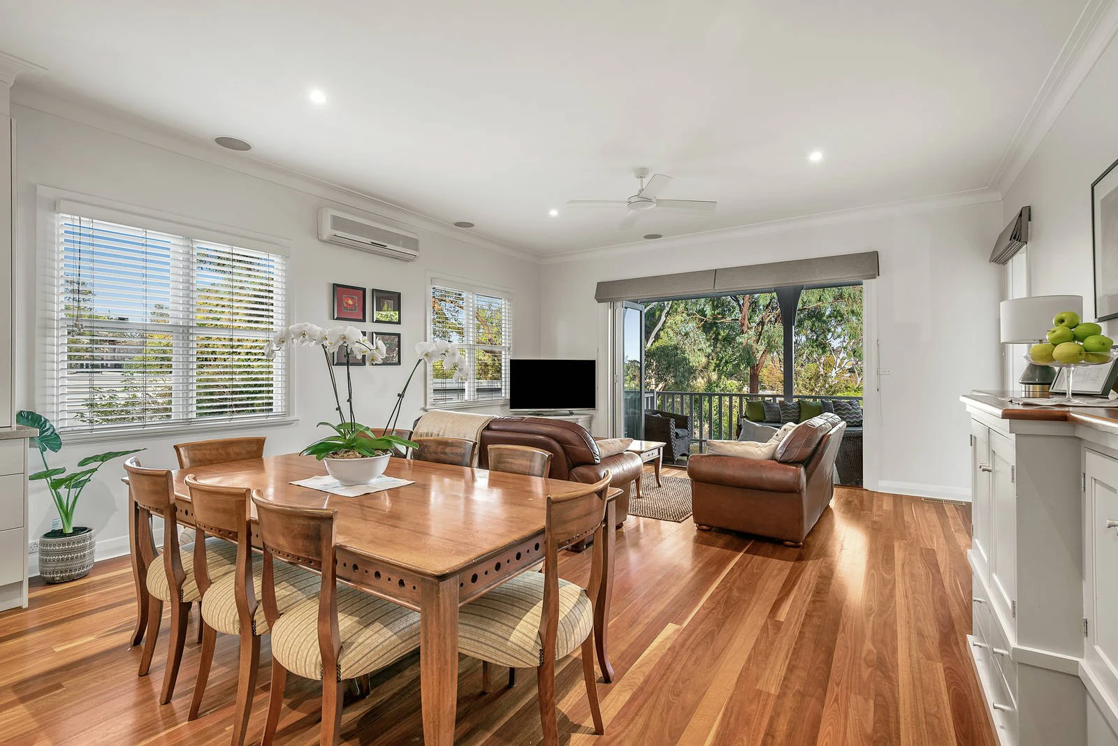 18 Arundel Crescent, Surrey Hills, VIC