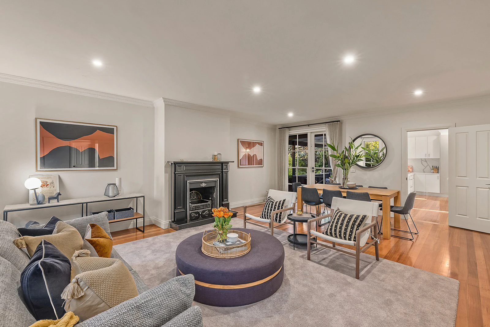 16 Chaucer Crescent, Canterbury, VIC